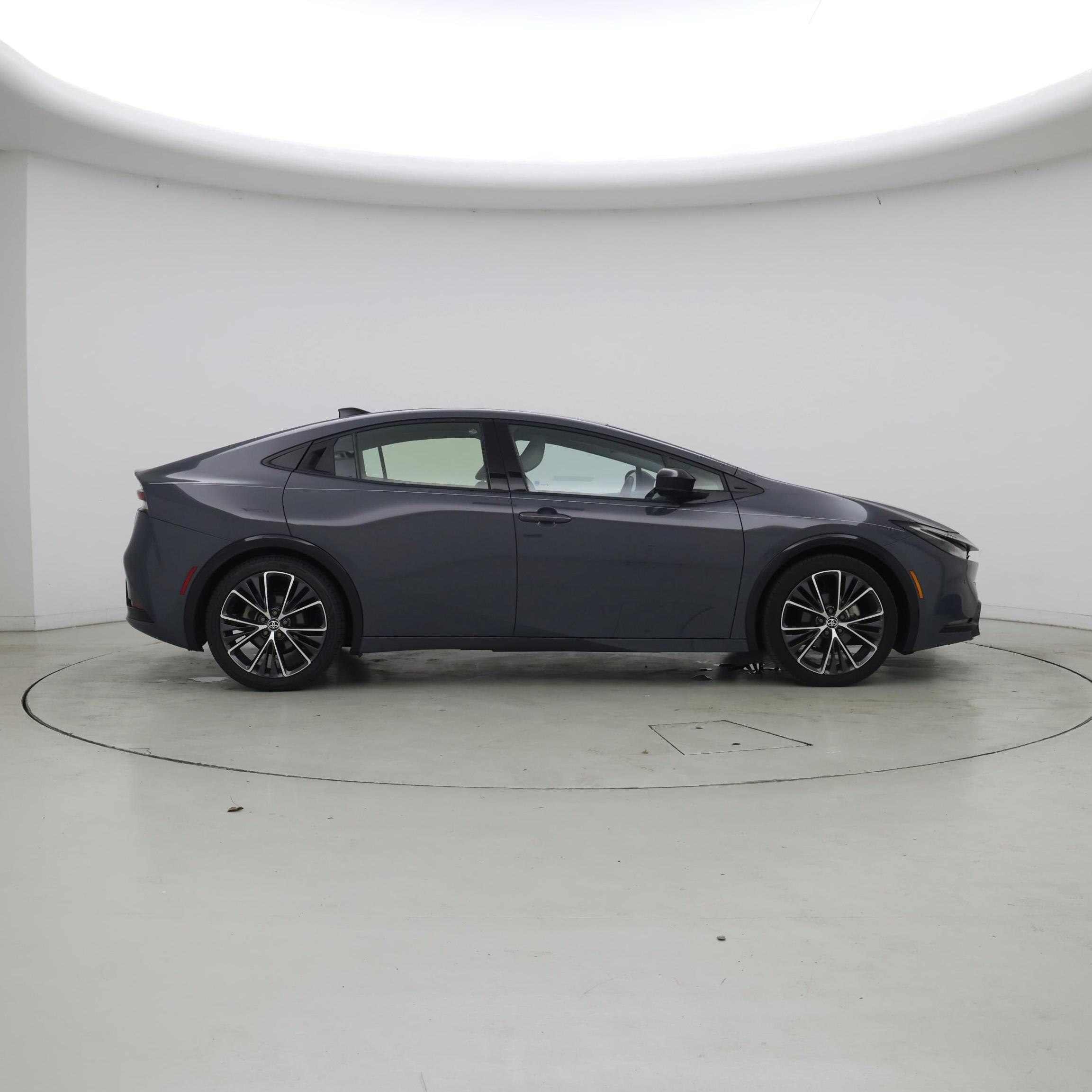 Thumbnail: 2024 Toyota Prius - 7