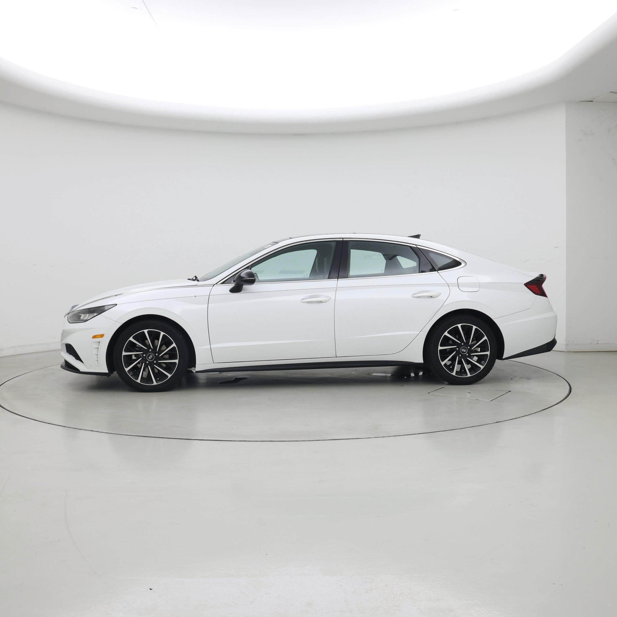 Thumbnail: 2020 Hyundai Sonata - 3