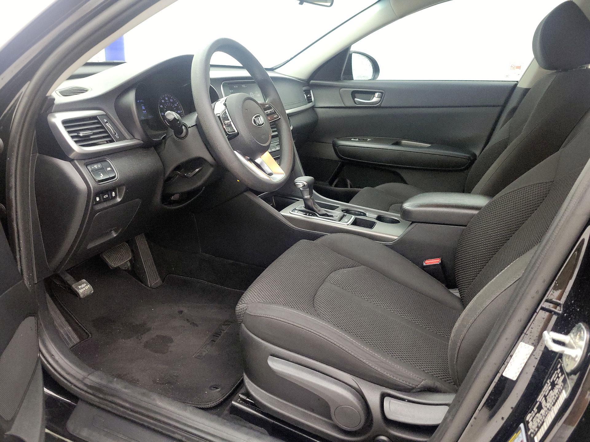 Thumbnail: 2019 Kia Optima - 11
