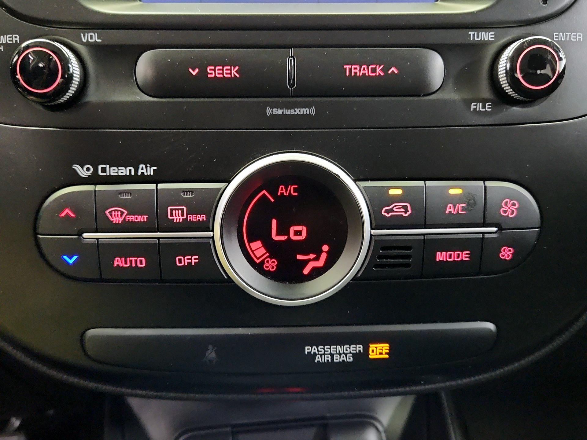 Thumbnail: 2017 Kia Soul - 16