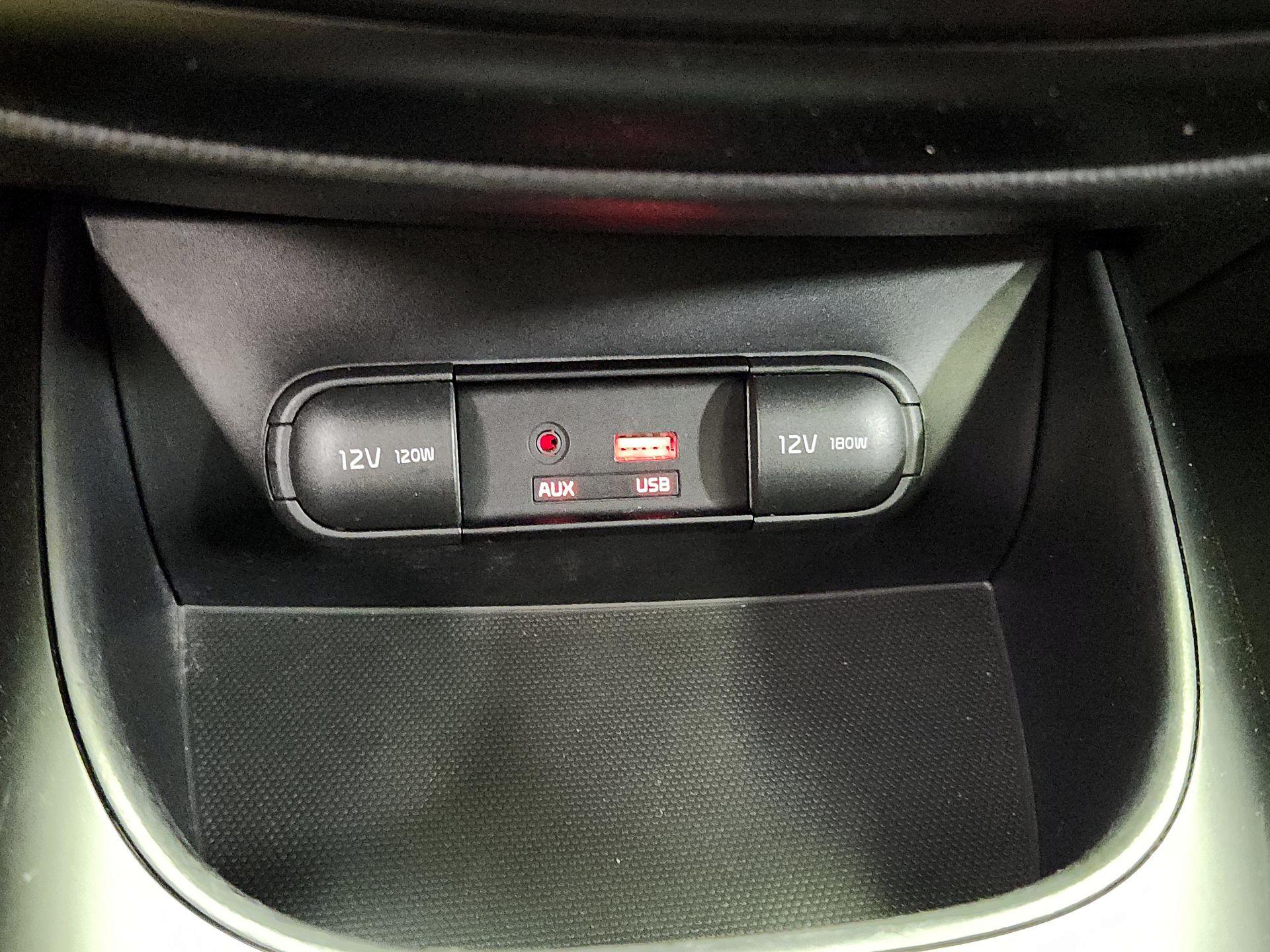 Thumbnail: 2017 Kia Soul - 18