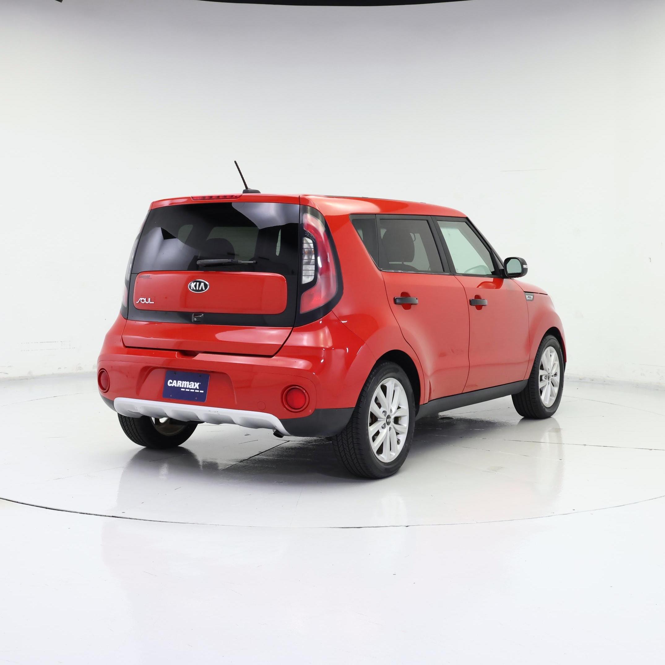 Thumbnail: 2017 Kia Soul - 8