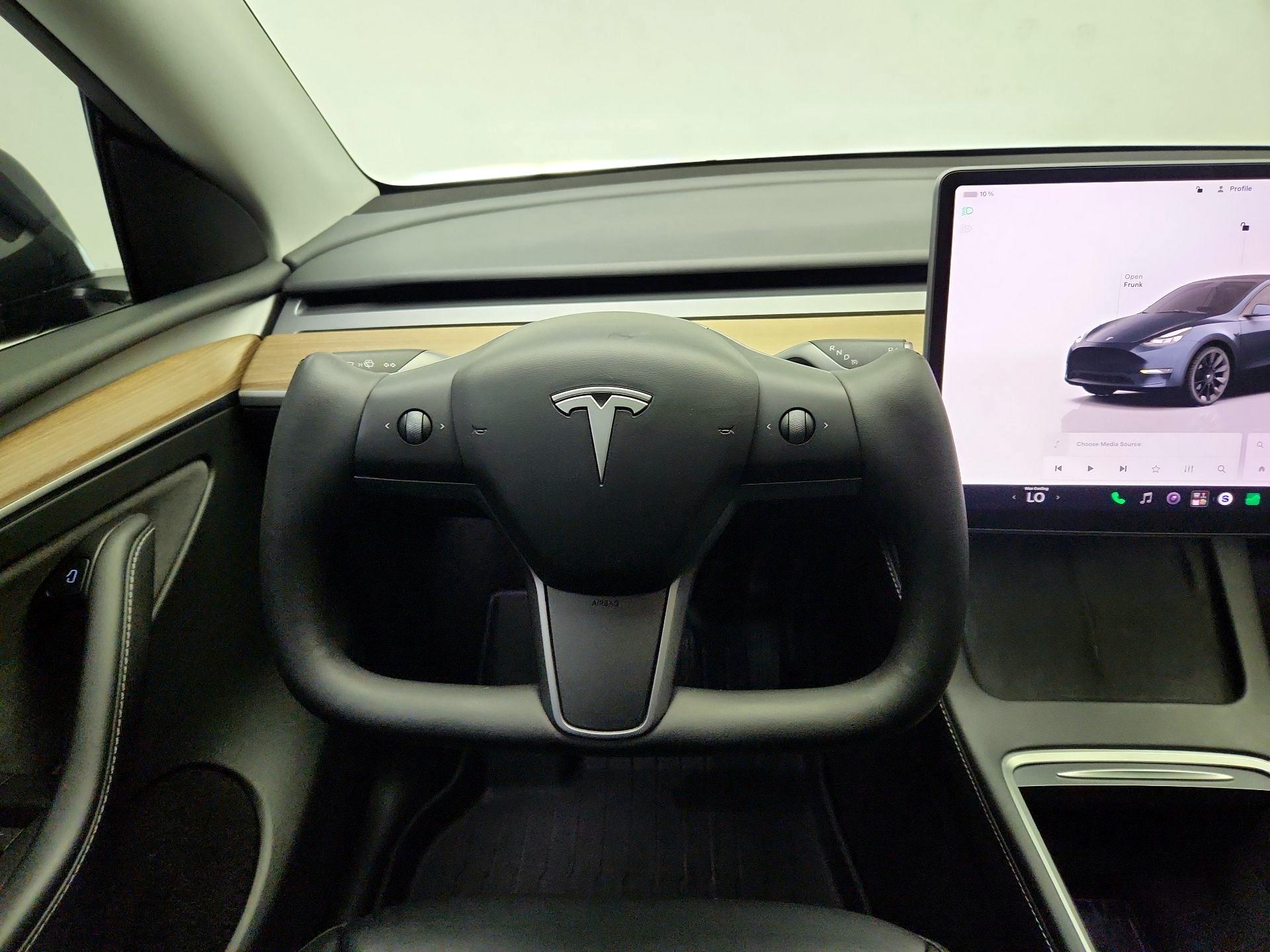 Thumbnail: 2024 Tesla Model Y - 10