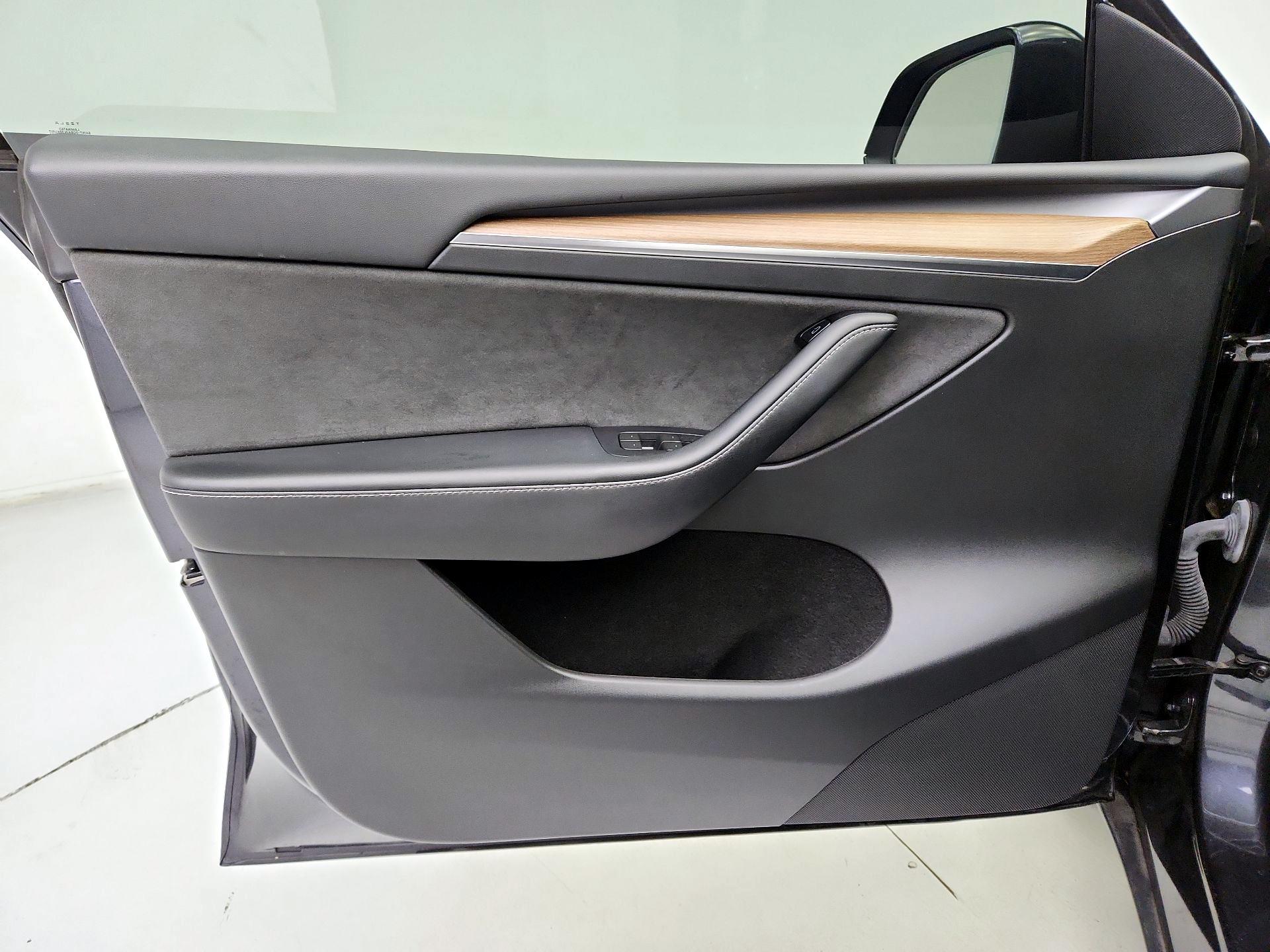 Thumbnail: 2024 Tesla Model Y - 12