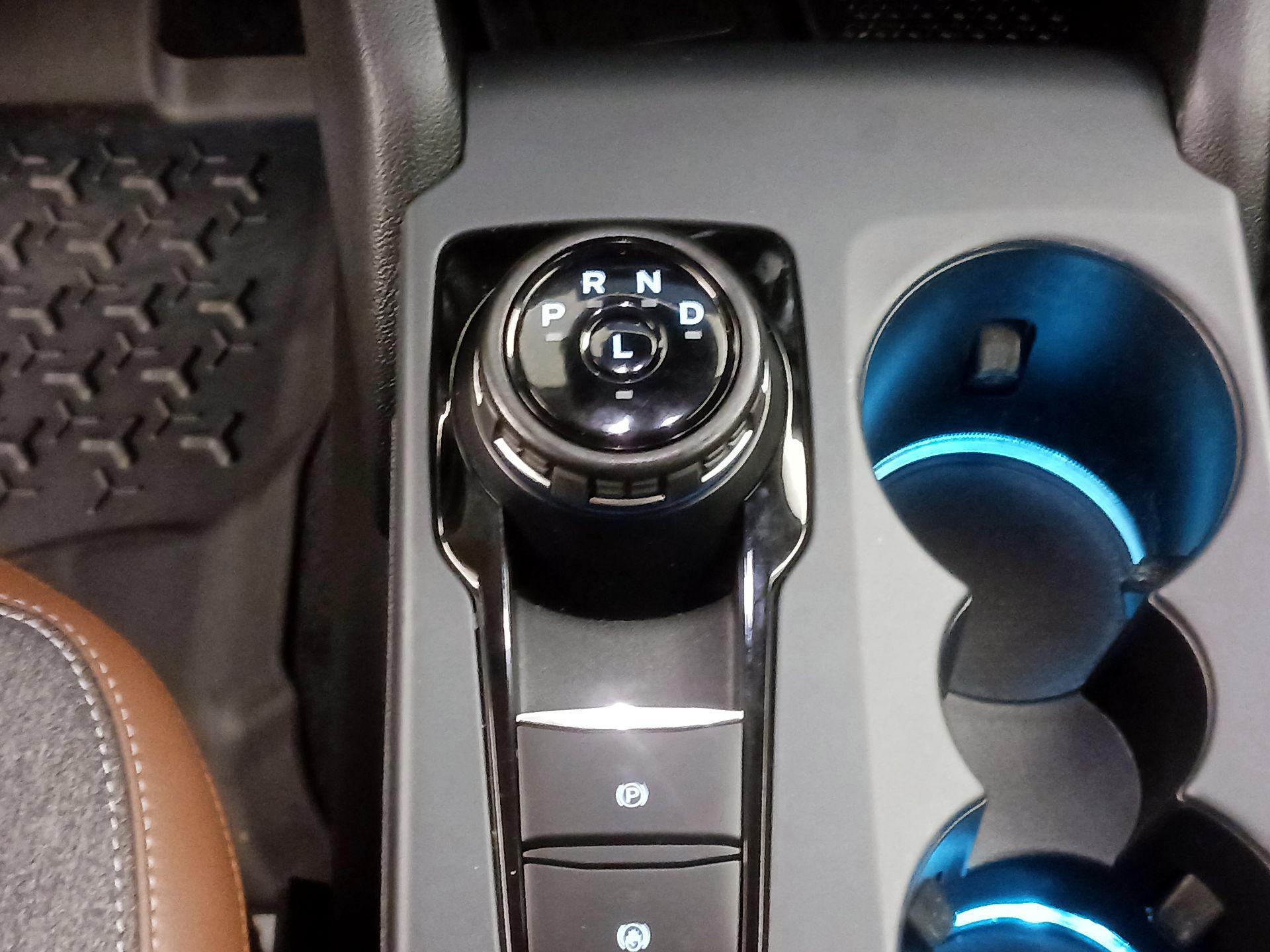 Thumbnail: 2021 Ford Bronco Sport - 17