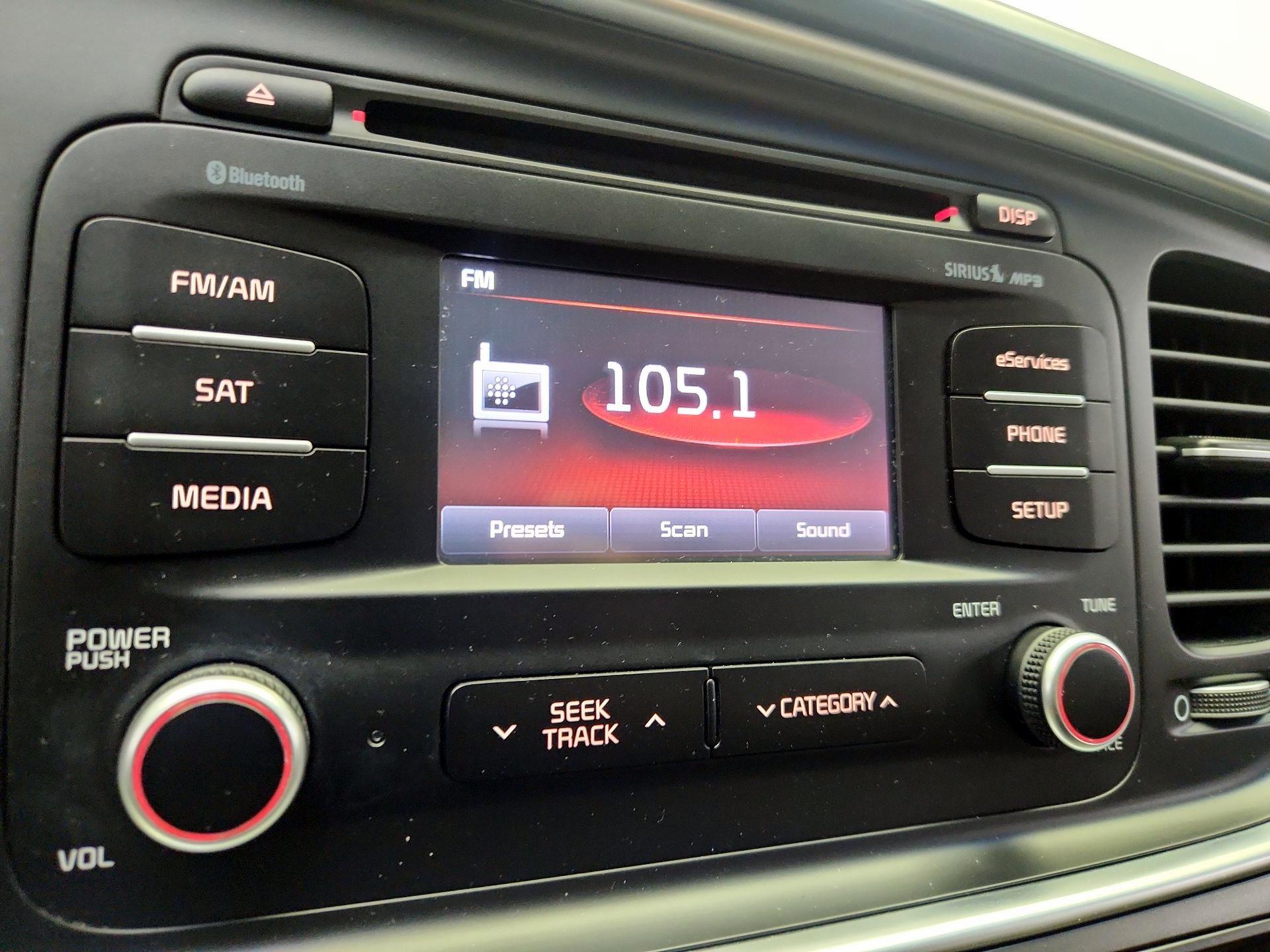 Thumbnail: 2015 Kia Optima - 15