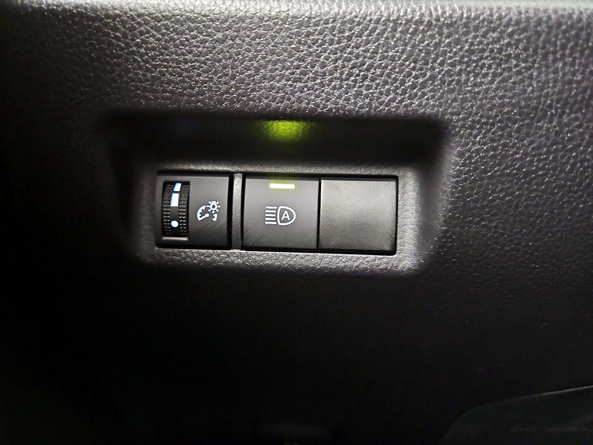 Thumbnail: 2025 Toyota RAV4 - 13