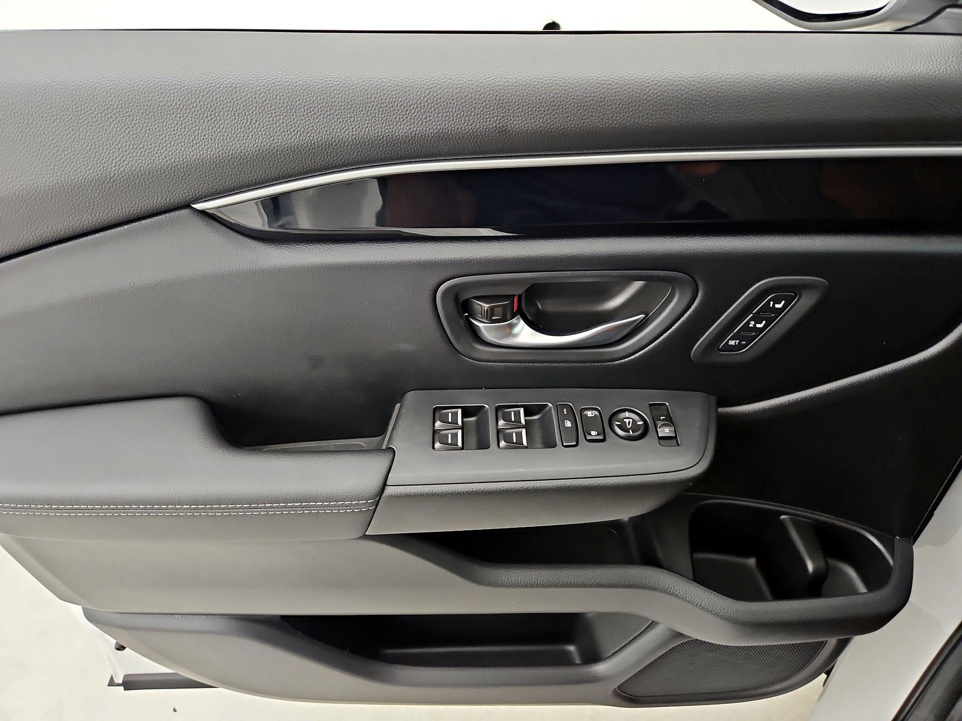 Thumbnail: 2025 Honda Pilot - 12