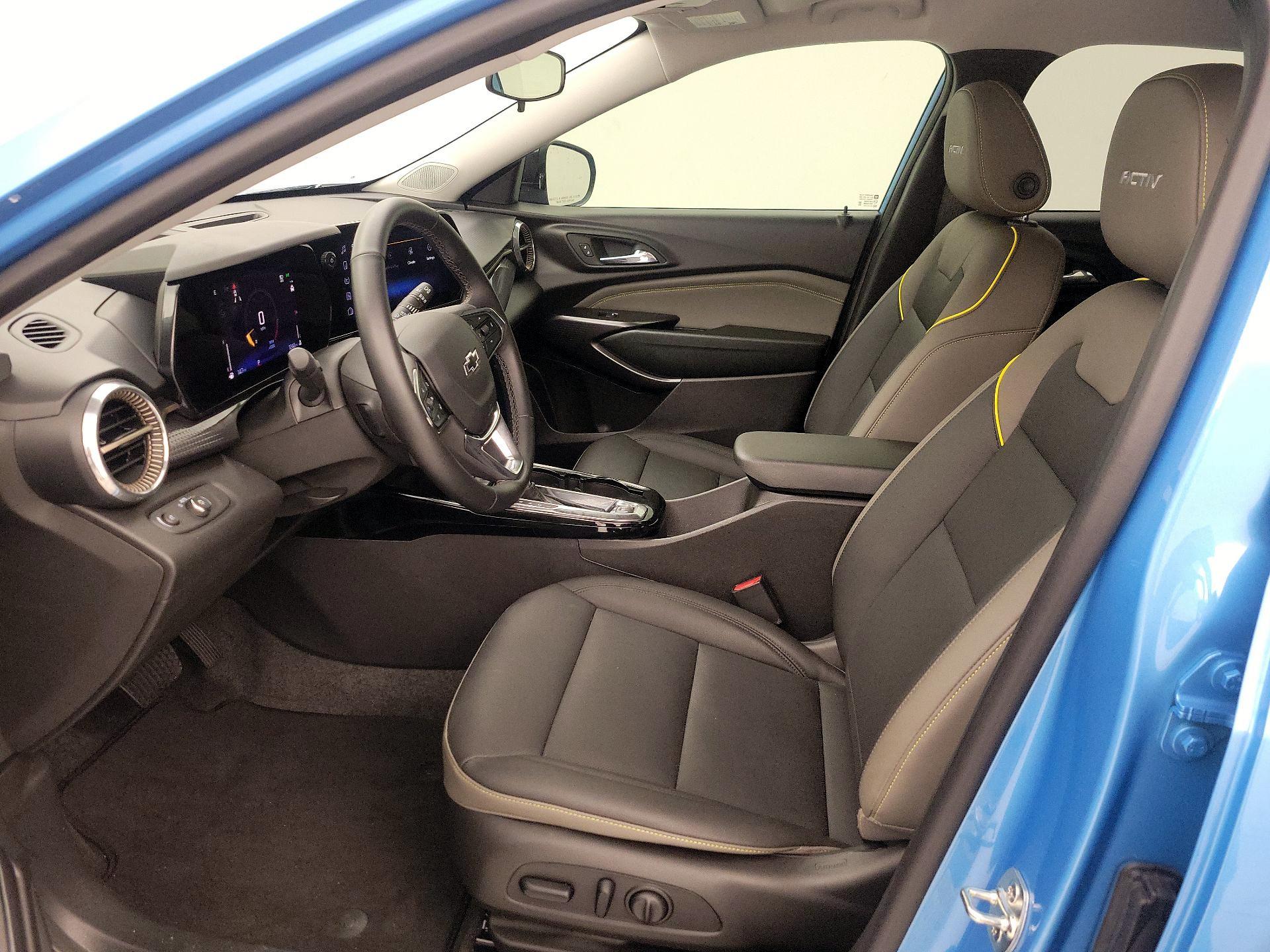 Thumbnail: 2026 Chevrolet Trax - 11