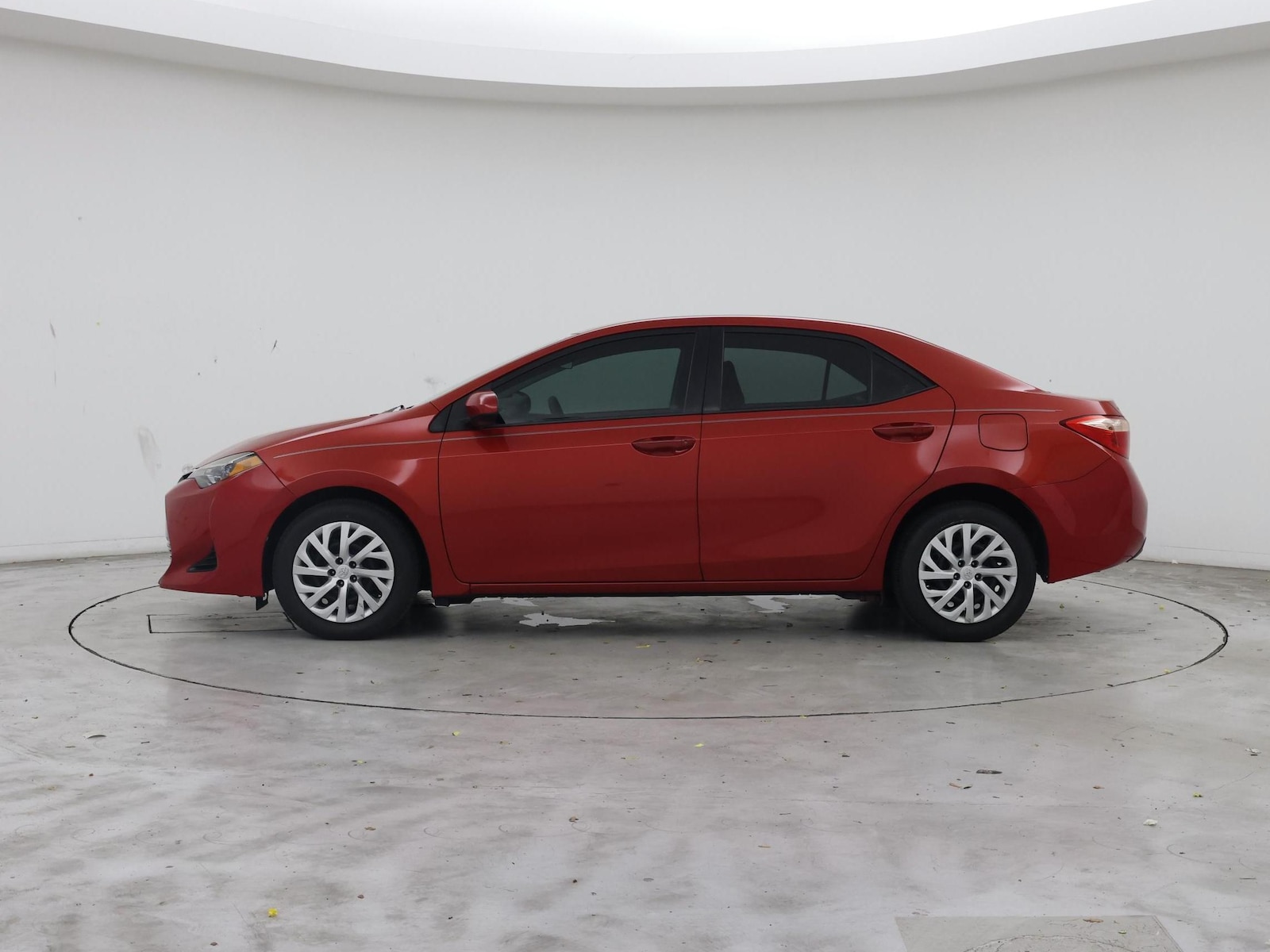2019 Toyota Corolla LE - Photo 4