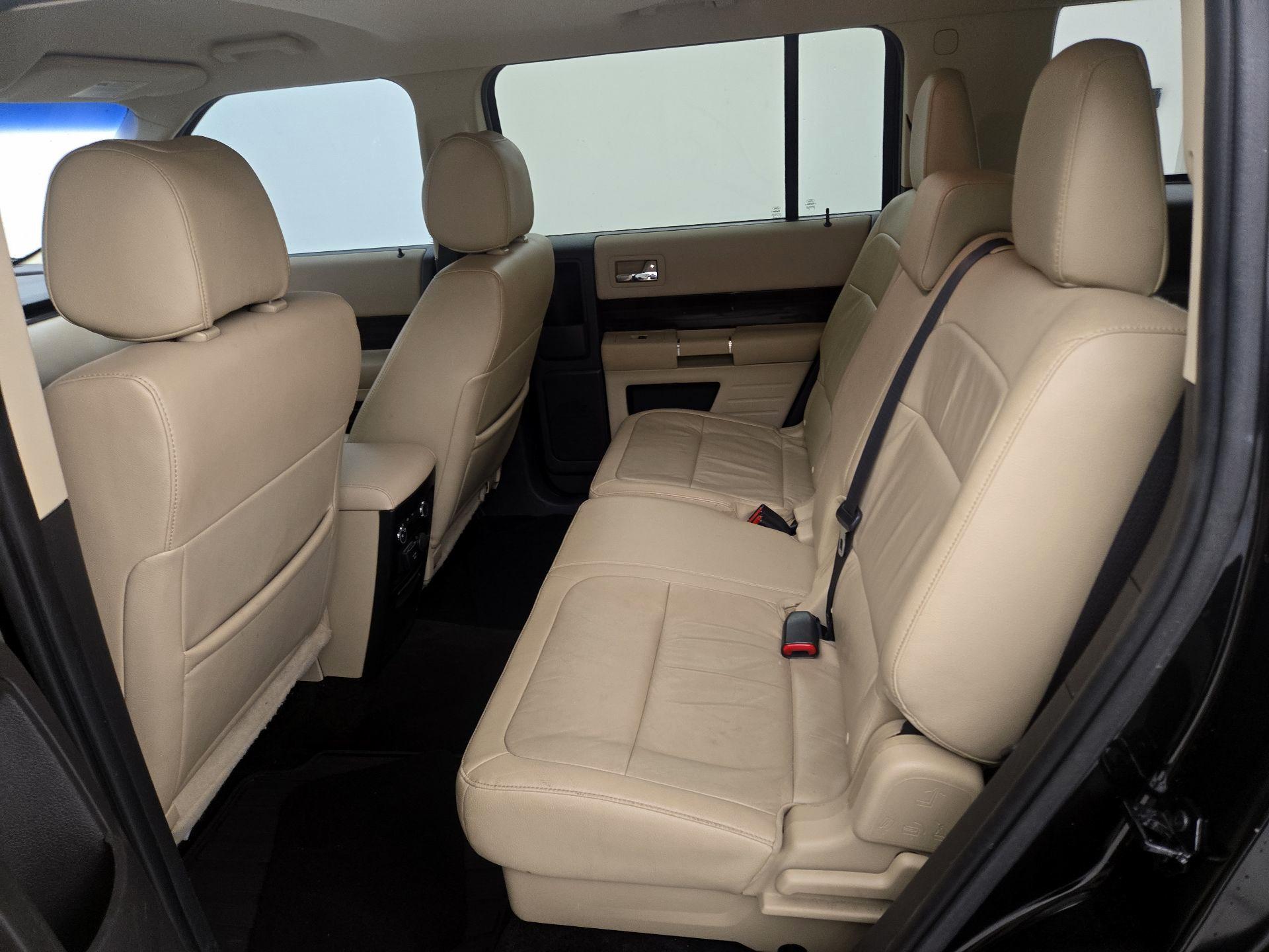 Thumbnail: 2014 Ford Flex - 18