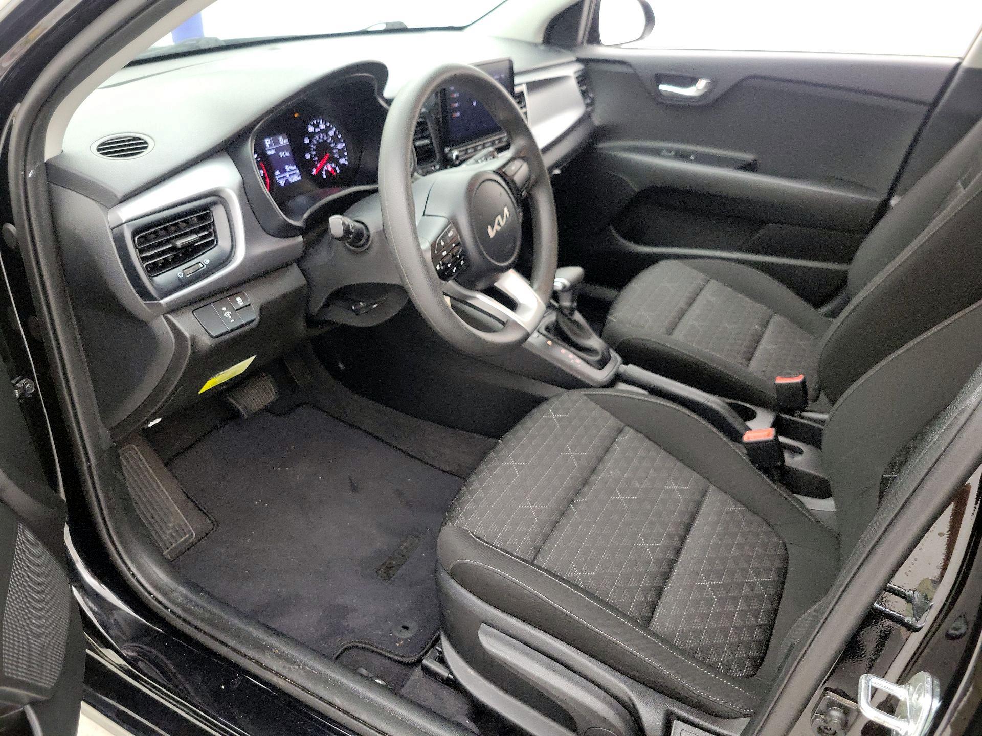 Thumbnail: 2023 Kia Rio - 11