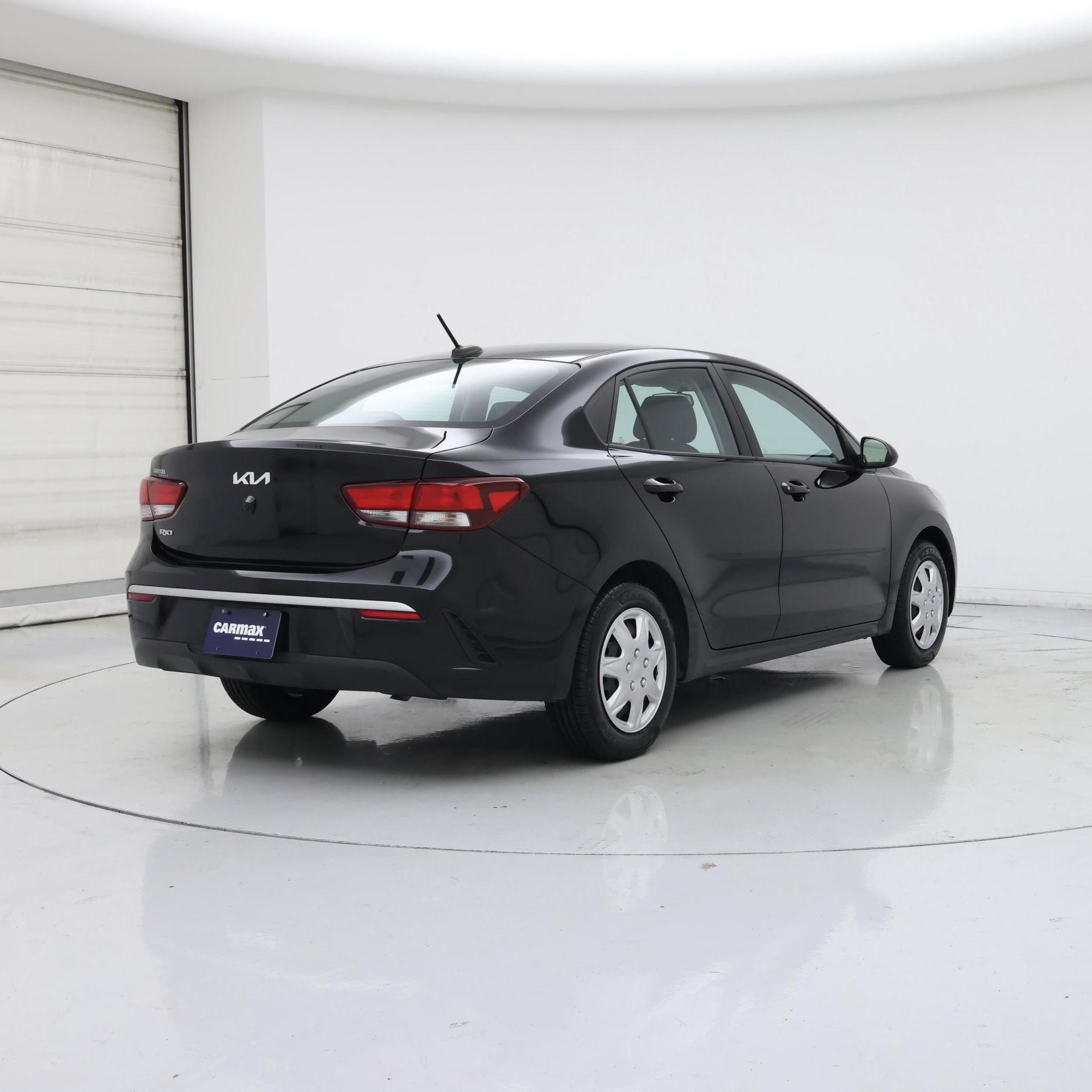 Thumbnail: 2023 Kia Rio - 8