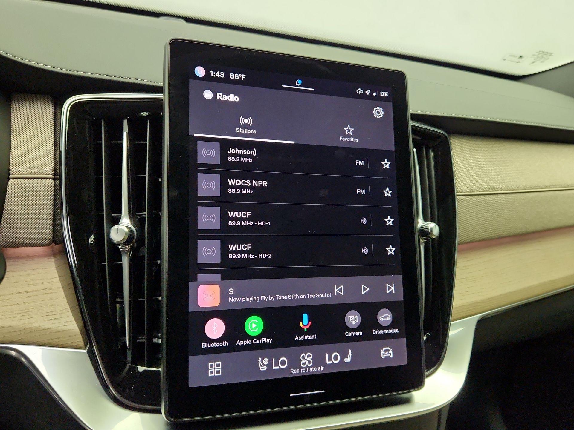 Thumbnail: 2025 Volvo XC90 - 16