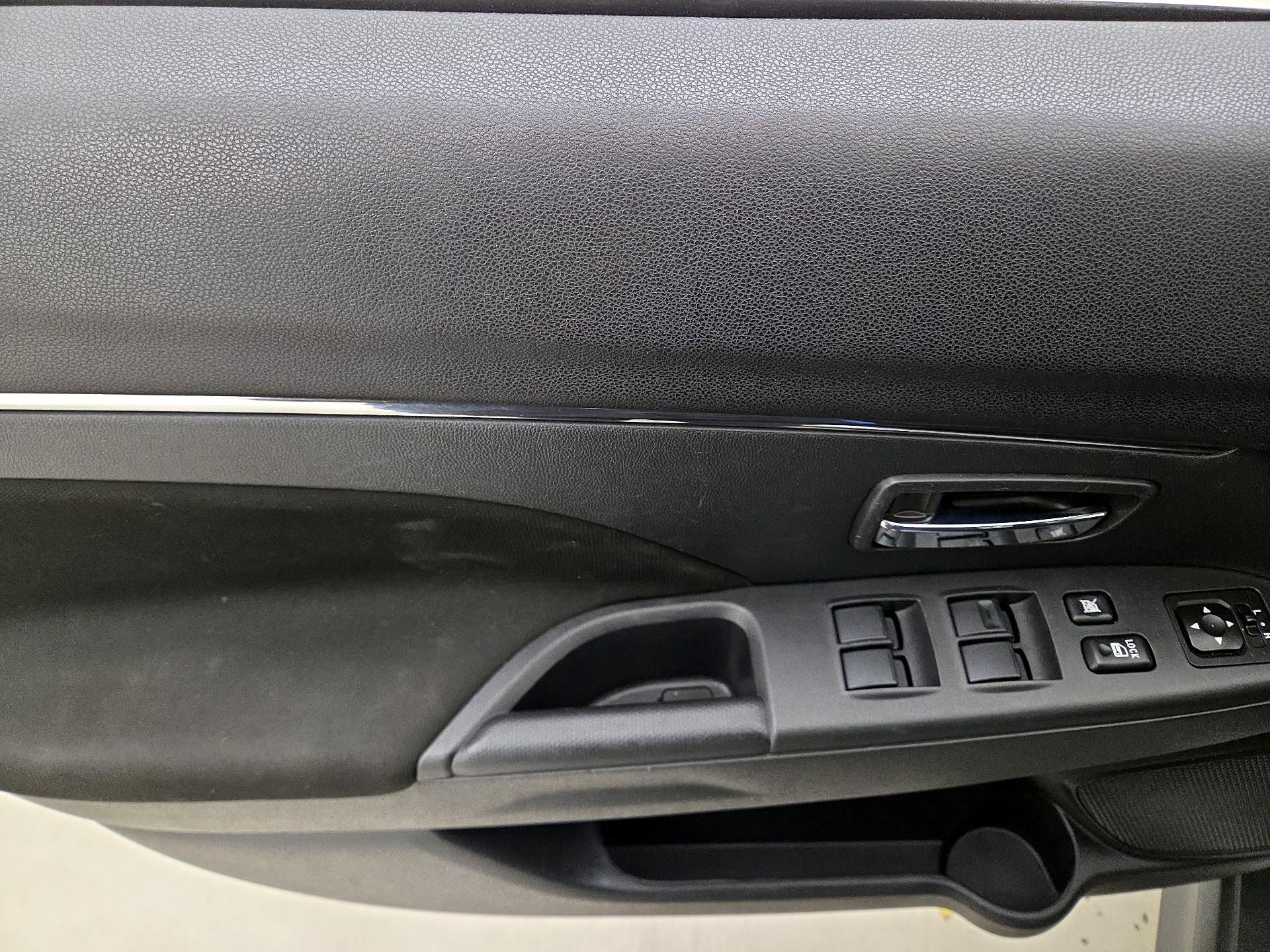 Thumbnail: 2021 Mitsubishi Outlander Sport - 12