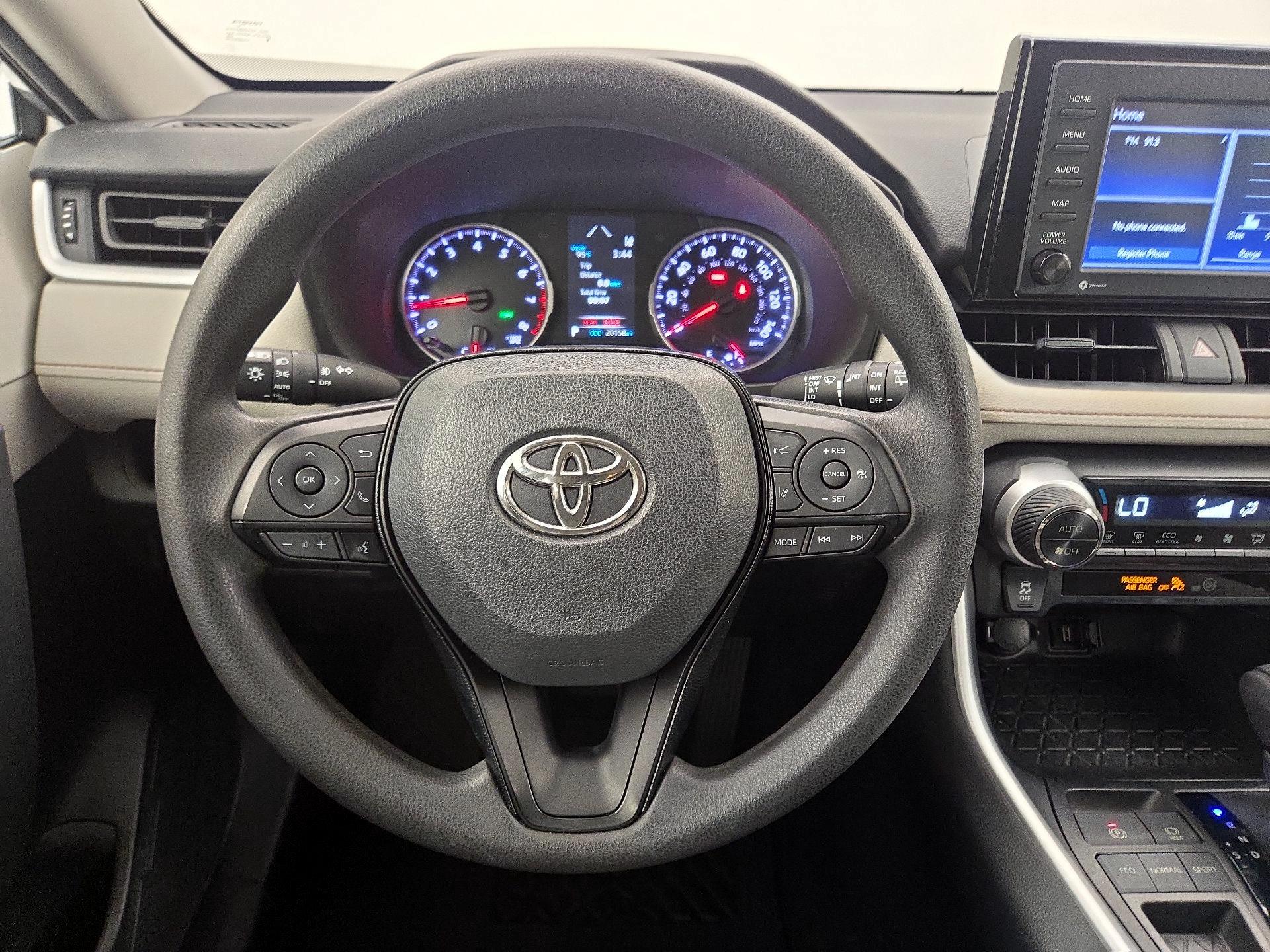 Thumbnail: 2021 Toyota RAV4 - 10