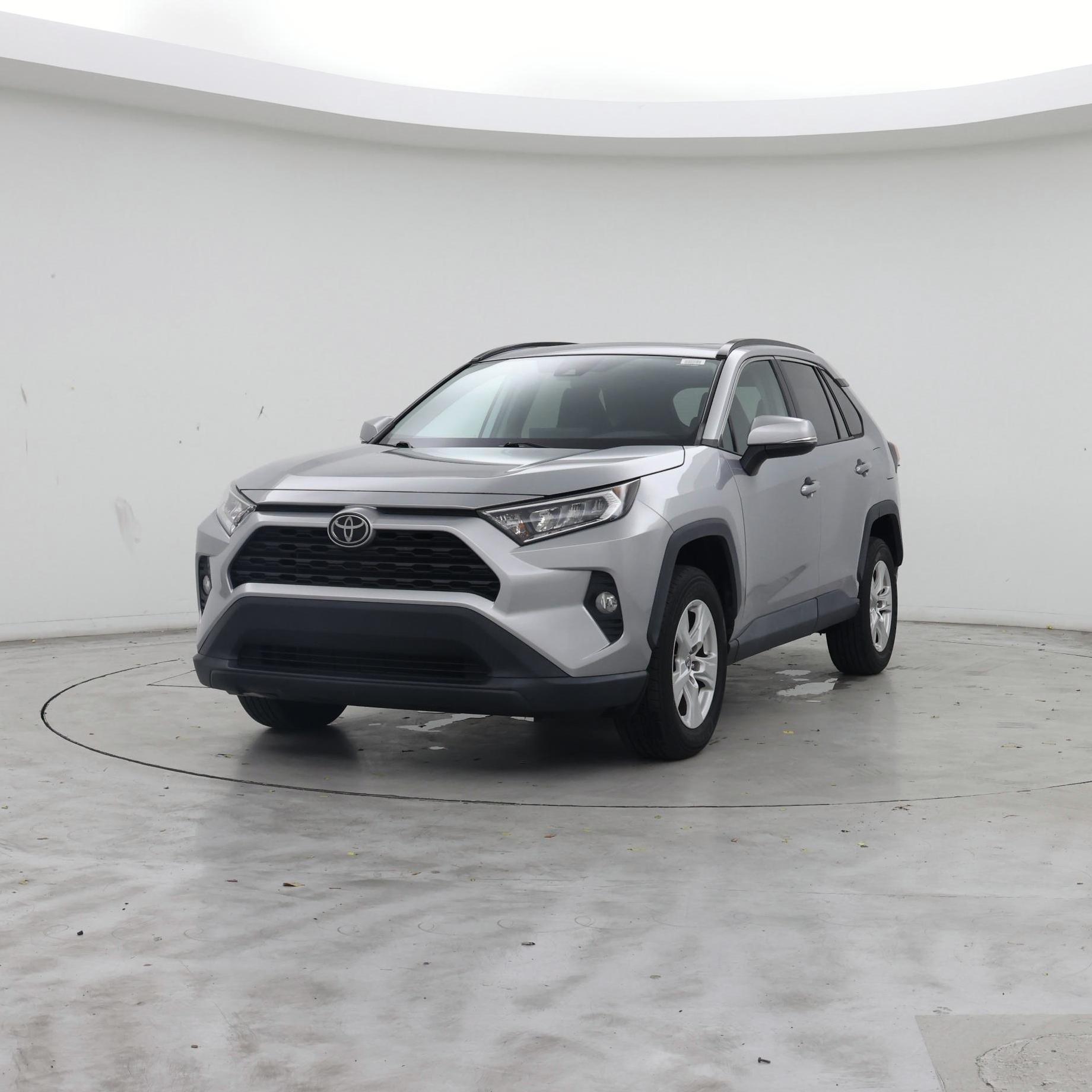 Thumbnail: 2021 Toyota RAV4 - 4