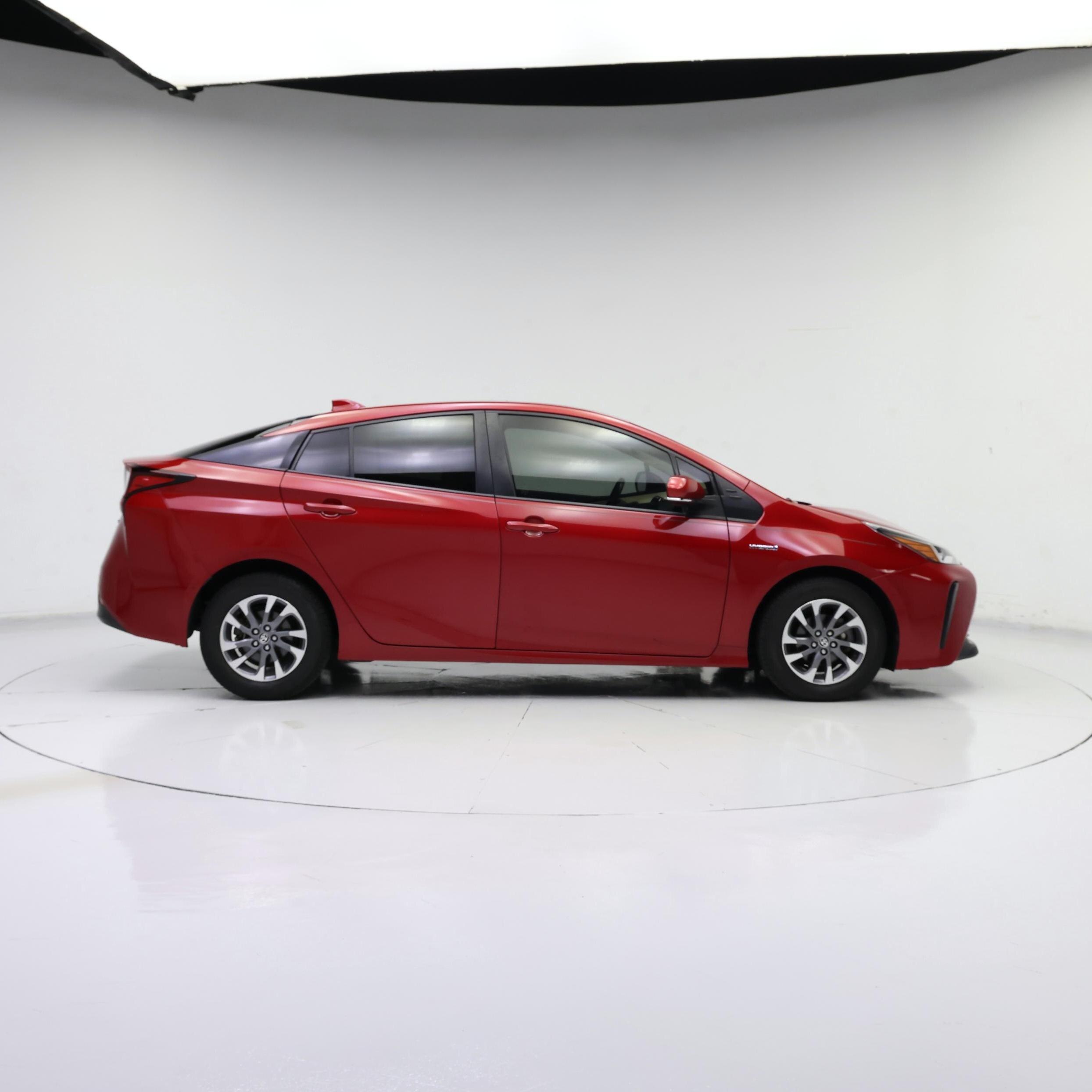 Thumbnail: 2021 Toyota Prius - 7