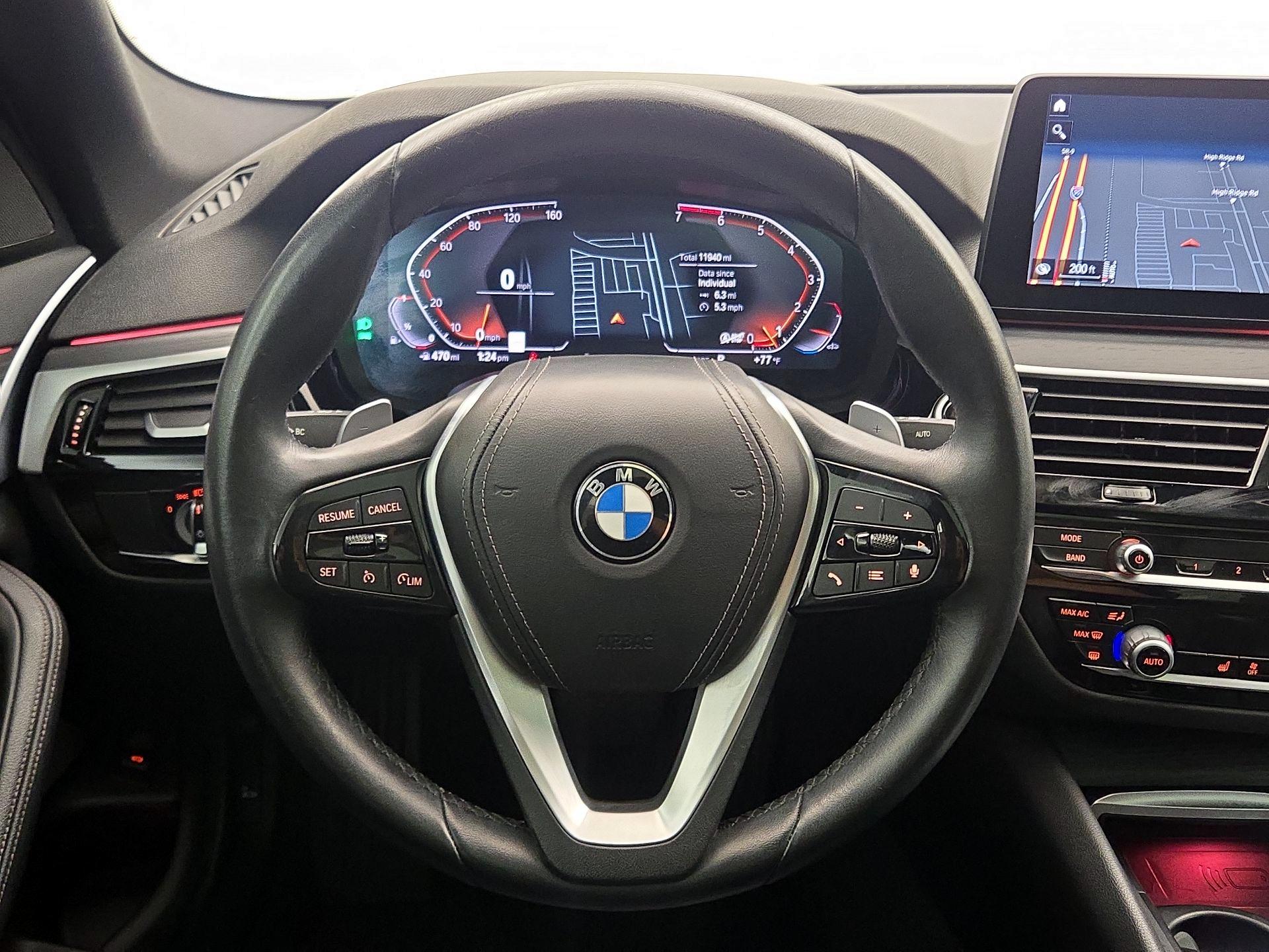 Thumbnail: 2023 BMW 5 Series - 10
