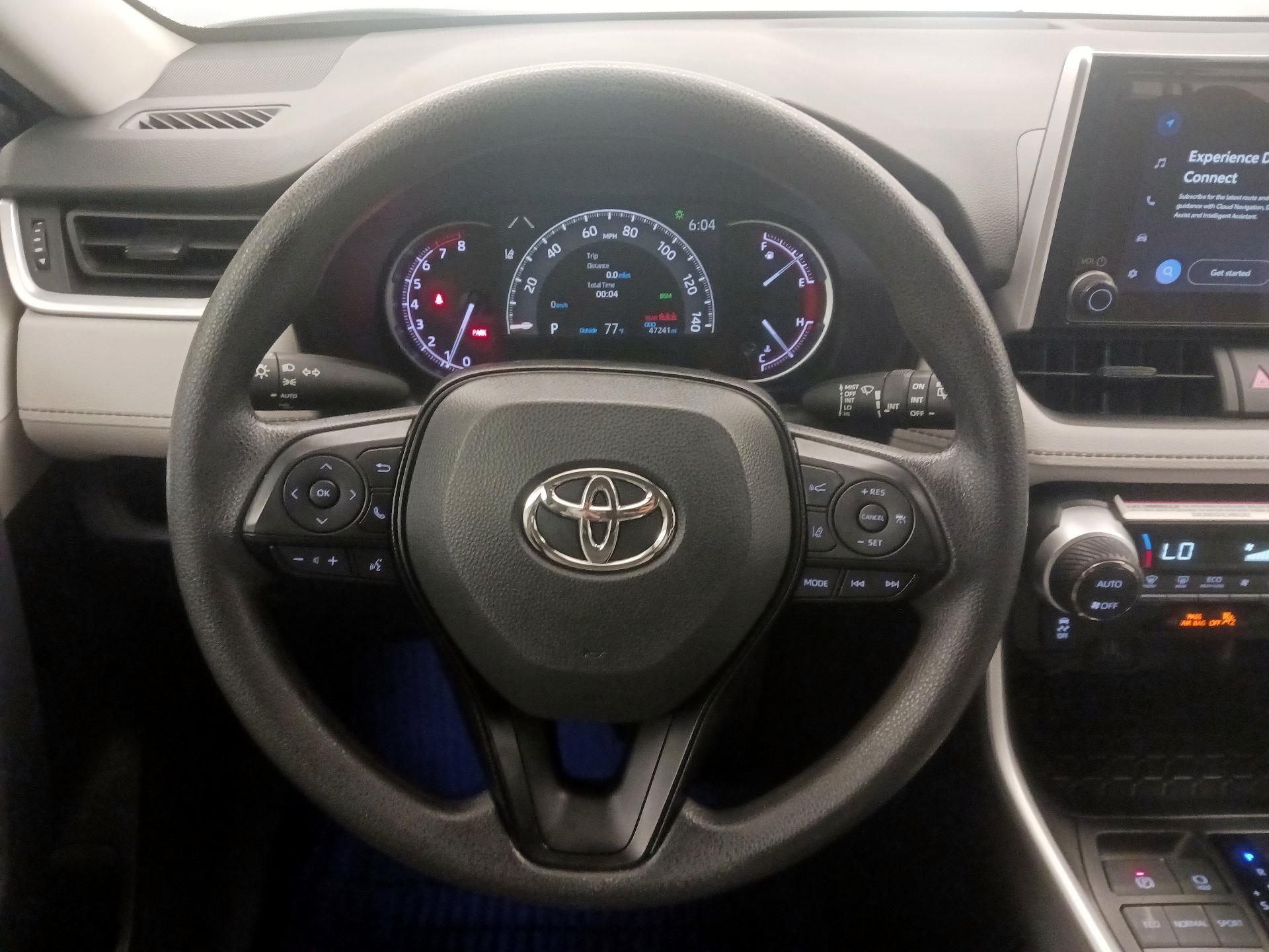 Thumbnail: 2024 Toyota RAV4 - 10