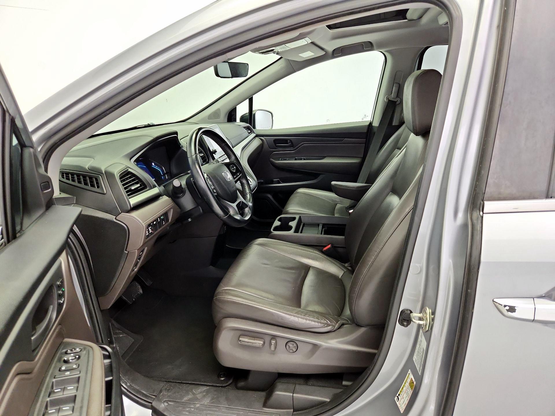 Thumbnail: 2019 Honda Odyssey - 11