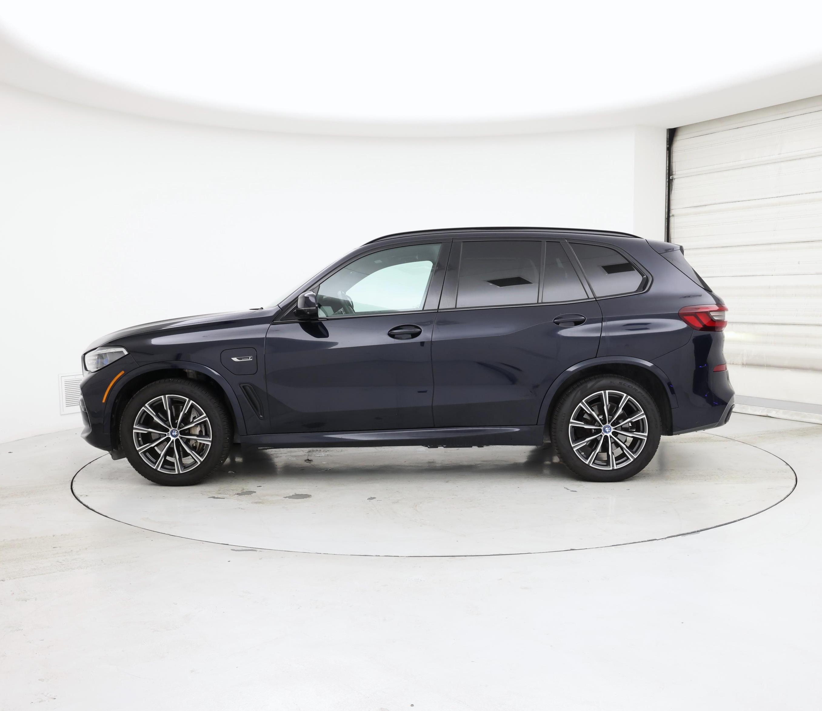 Thumbnail: 2022 BMW X5 - 3