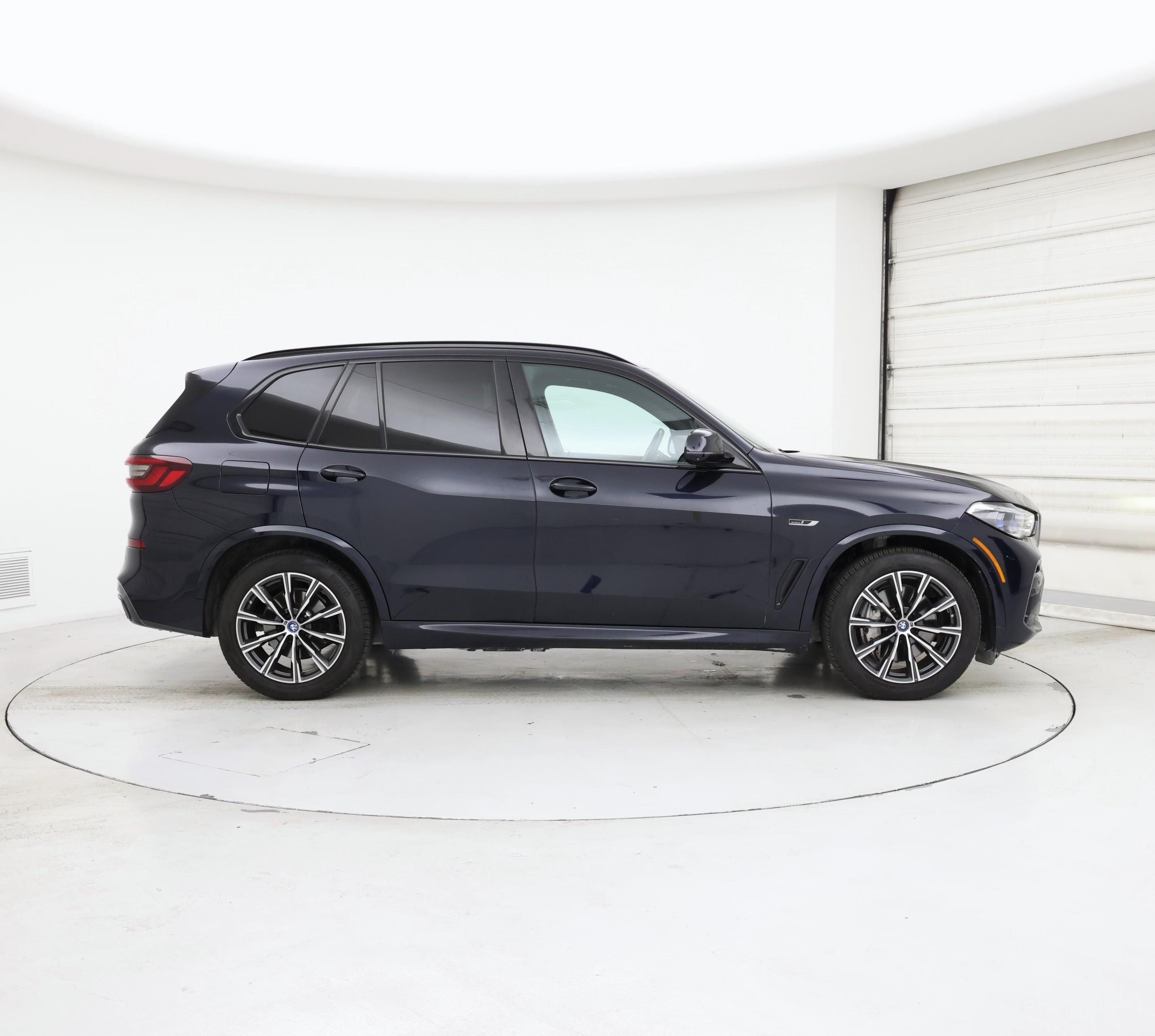 Thumbnail: 2022 BMW X5 - 7