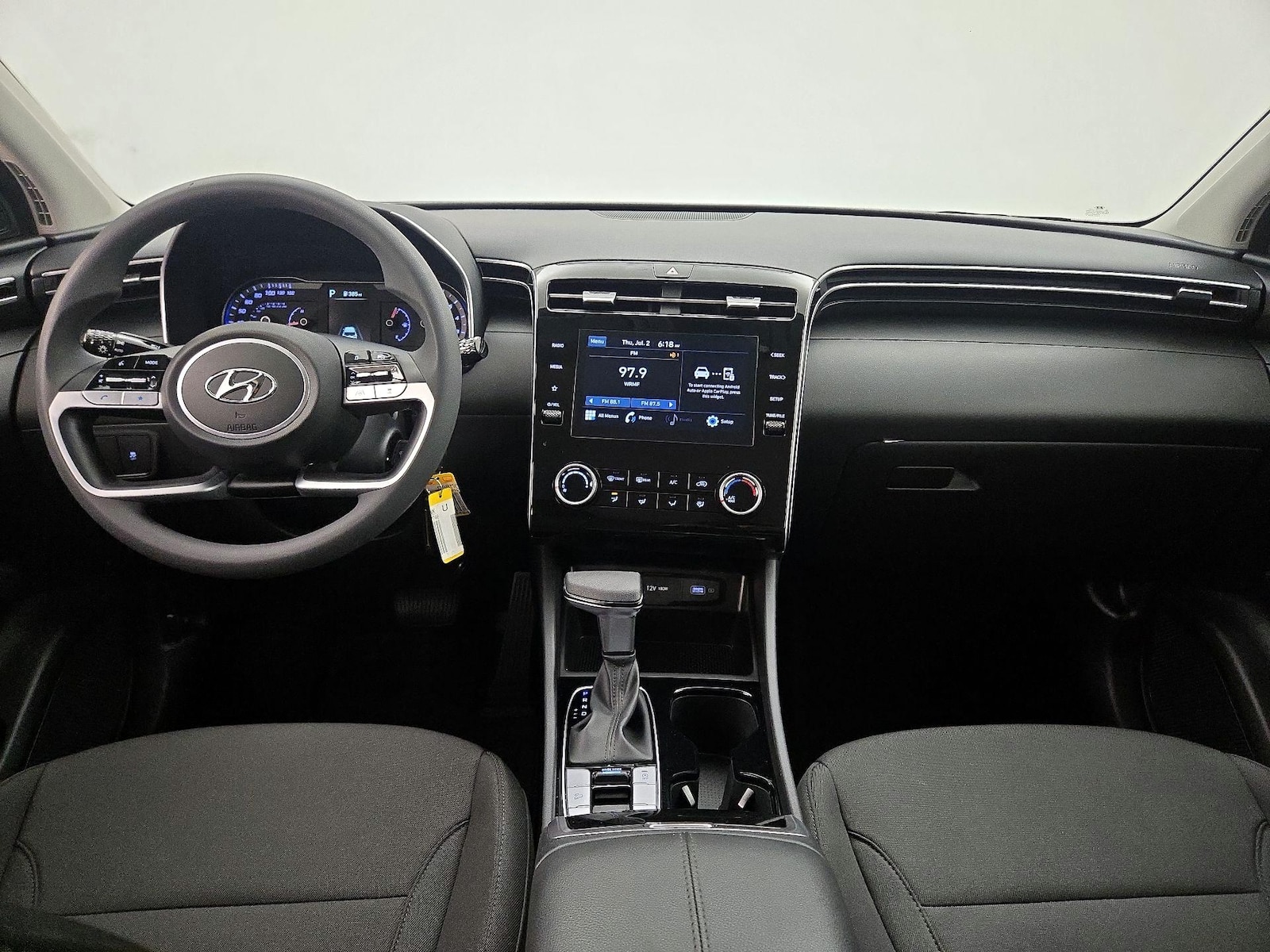 2023 Hyundai Tucson SE - Photo 10