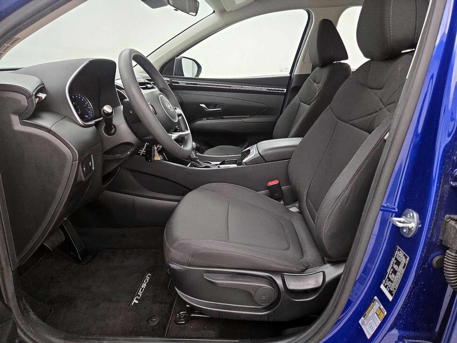 2023 Hyundai Tucson SE - Photo 12
