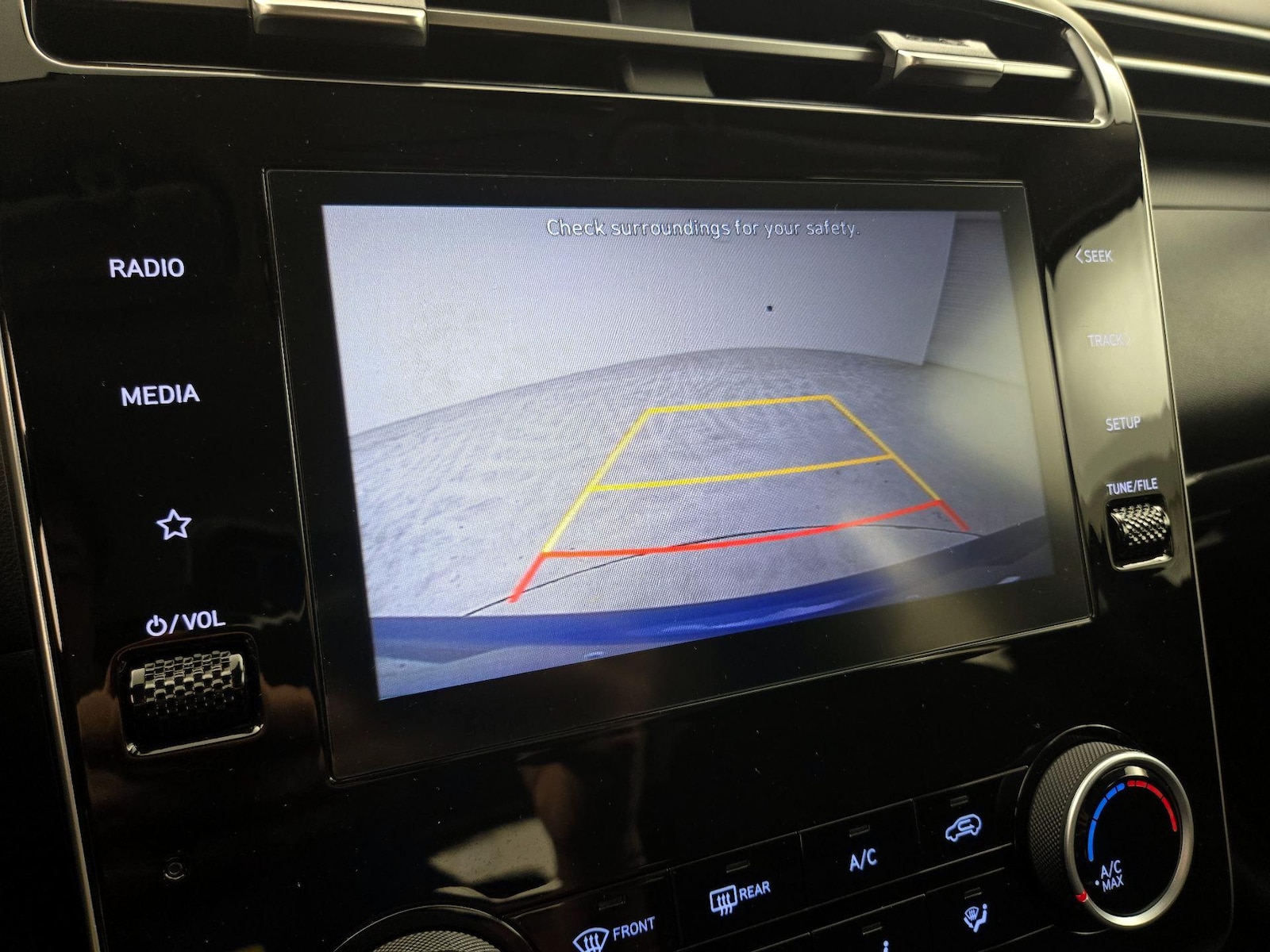 2023 Hyundai Tucson SE - Photo 15