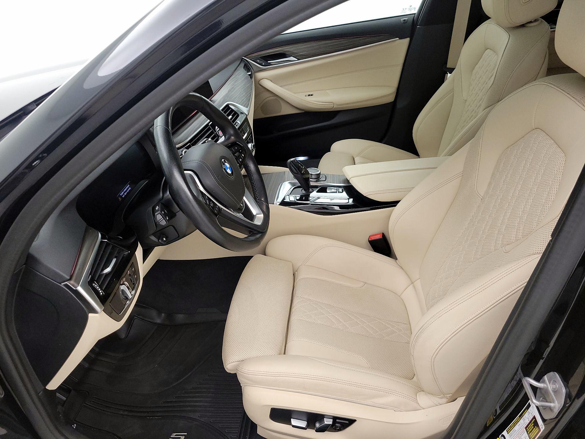 Thumbnail: 2022 BMW 5 Series - 11