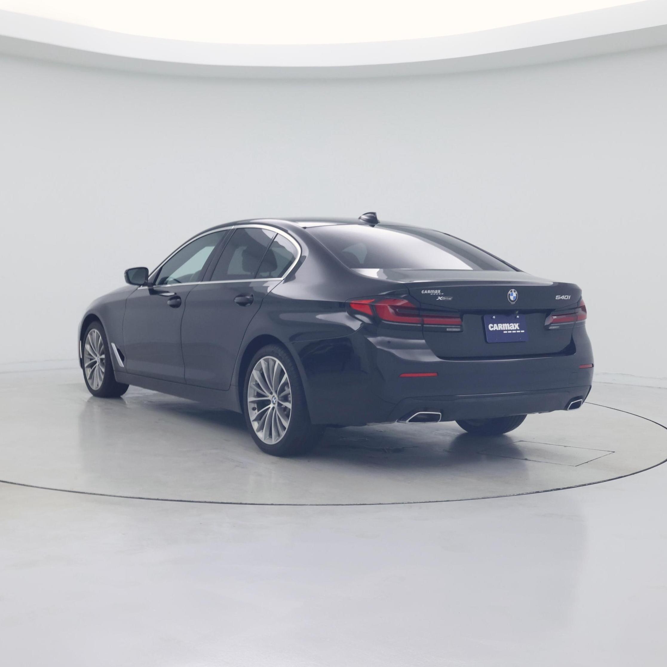 Thumbnail: 2022 BMW 5 Series - 2