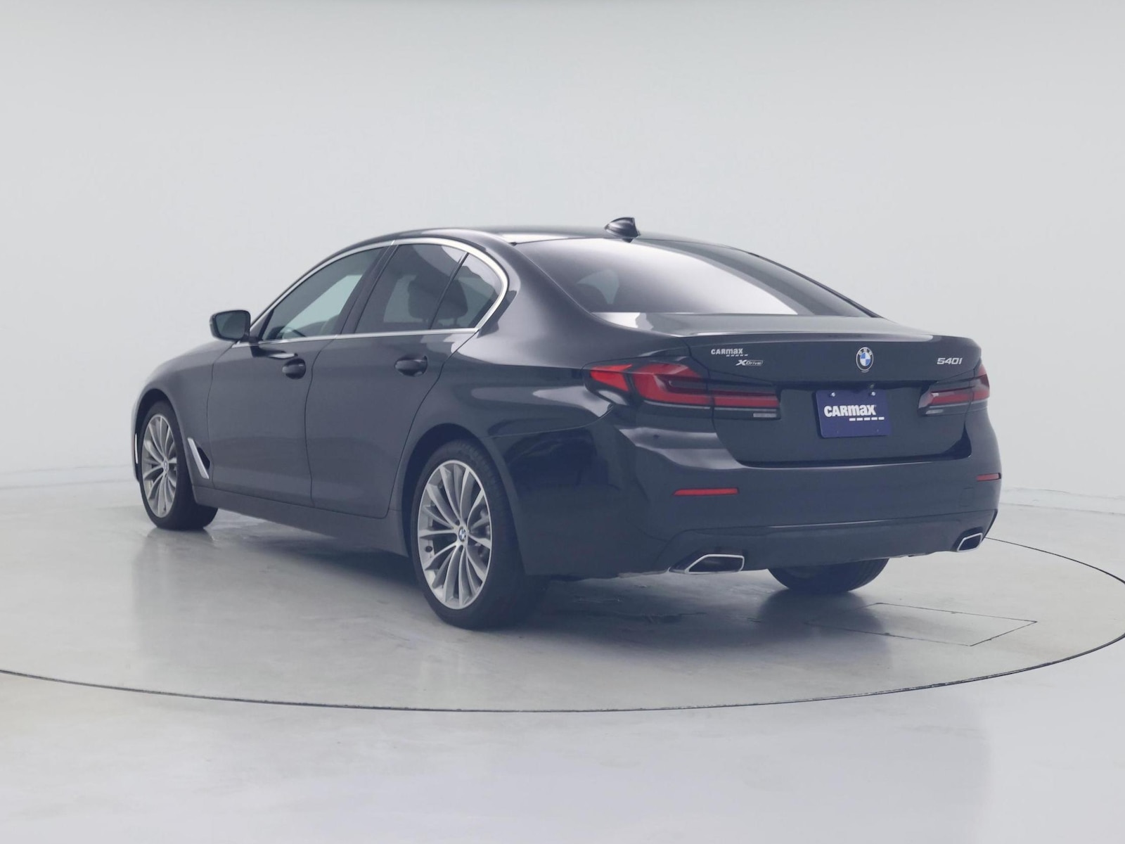 2022 BMW 5 Series 540i - Photo 3