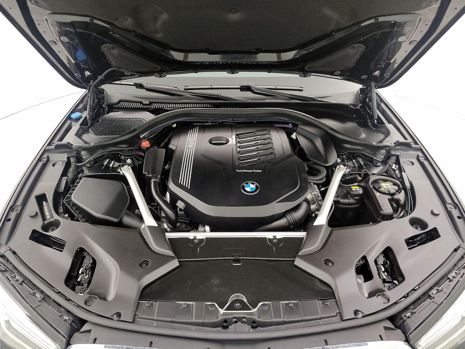 2022 BMW 5 Series 540i - Photo 24