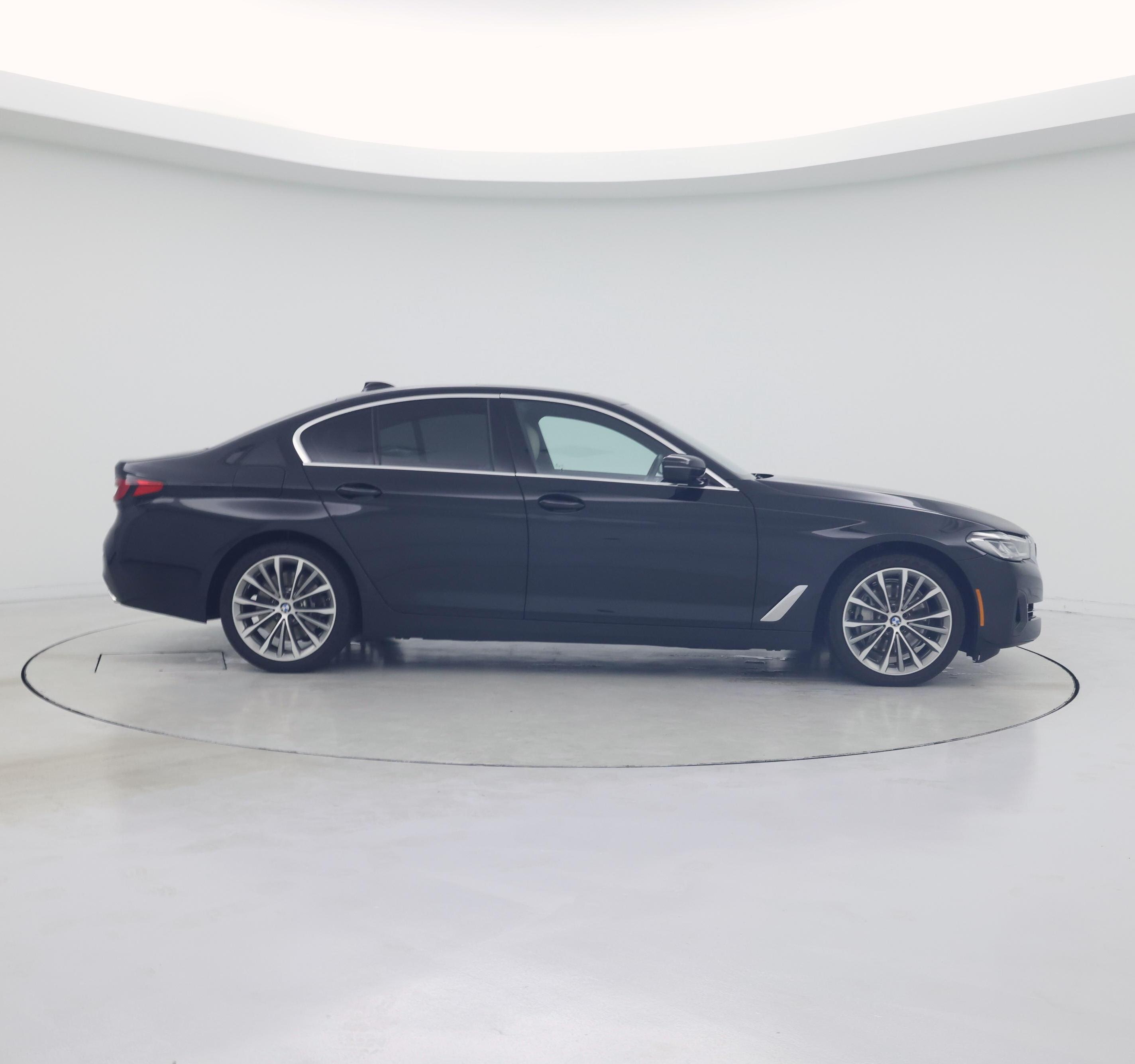 Thumbnail: 2022 BMW 5 Series - 7