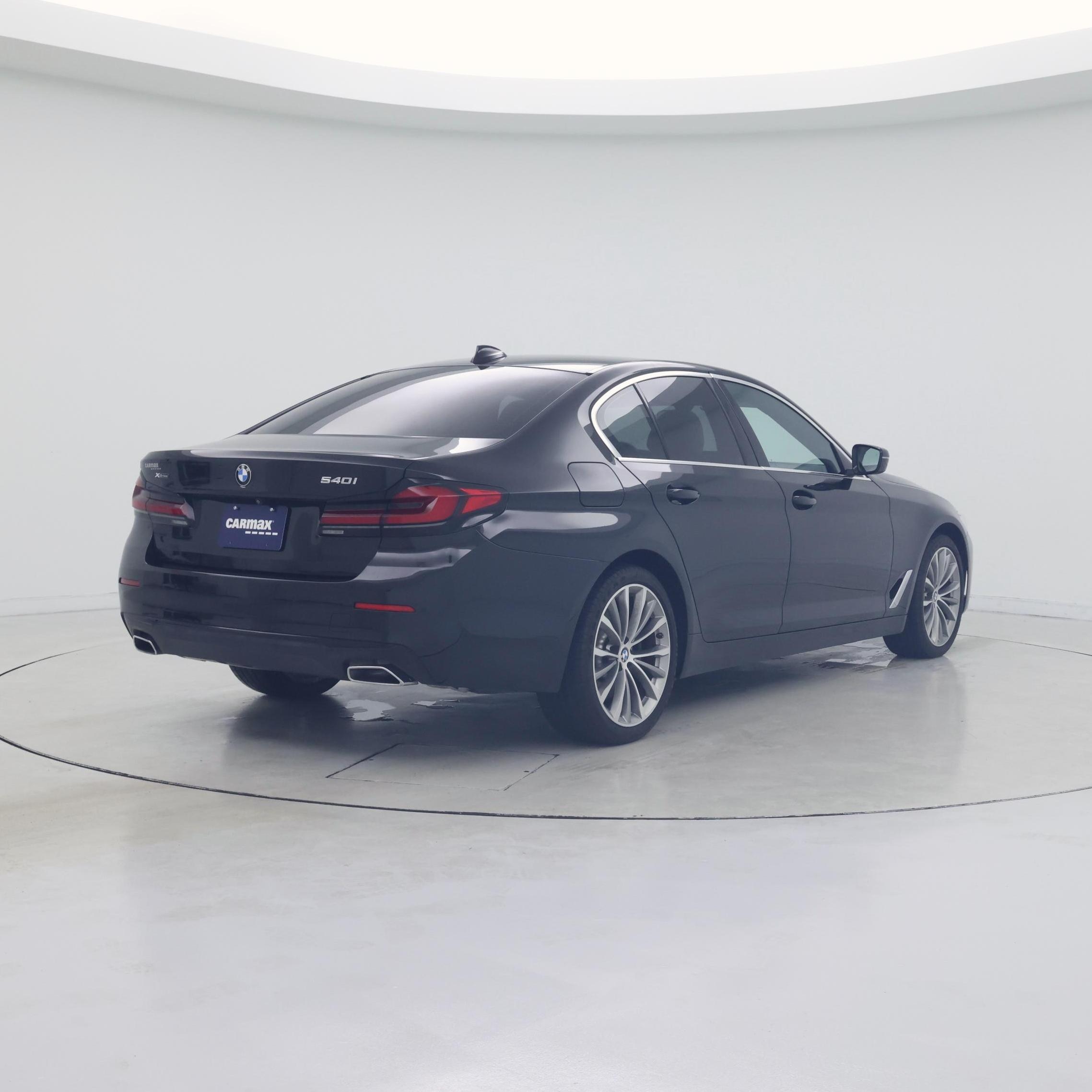 Thumbnail: 2022 BMW 5 Series - 8