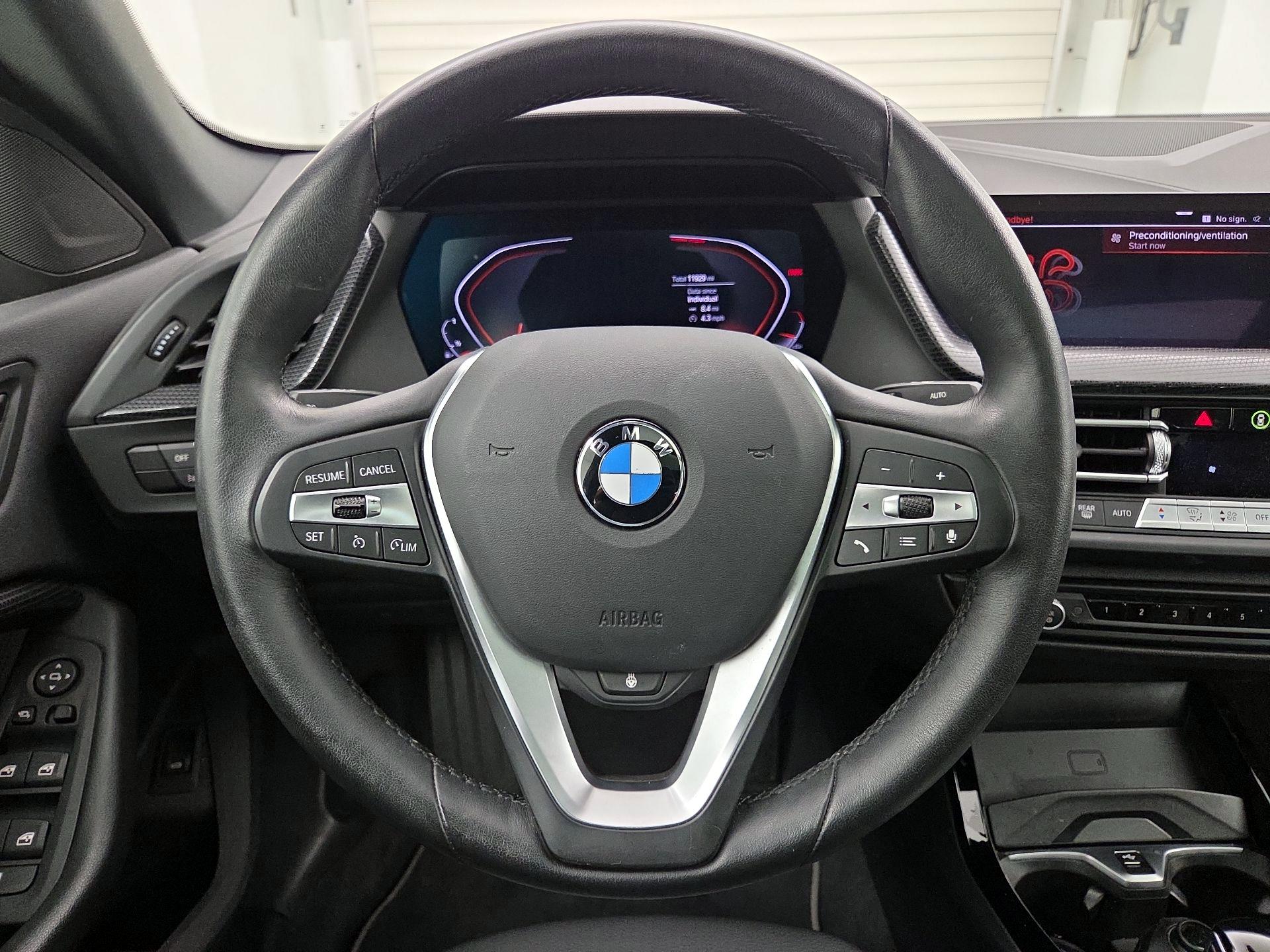 Thumbnail: 2024 BMW 2 Series - 10