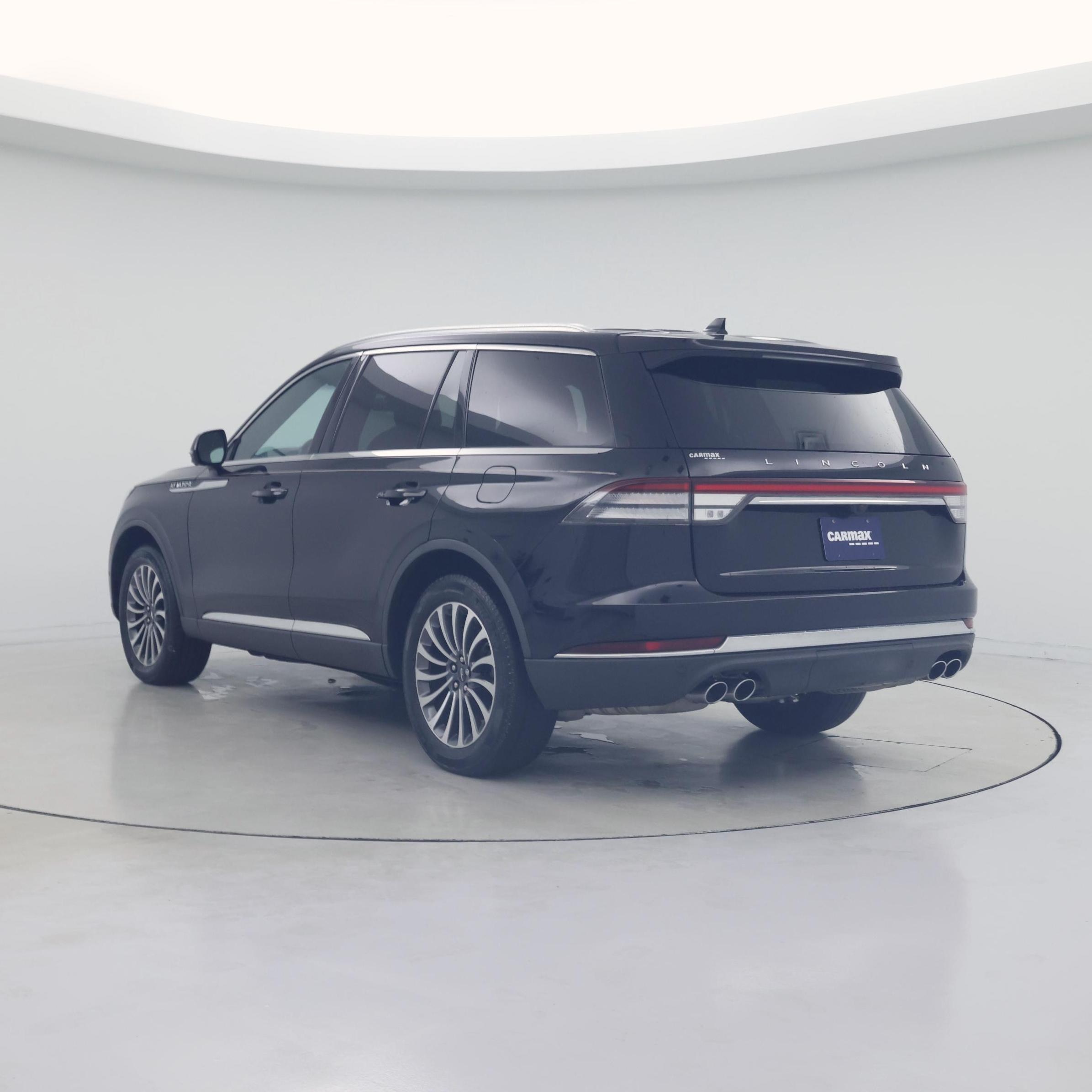 Thumbnail: 2023 Lincoln Aviator - 2