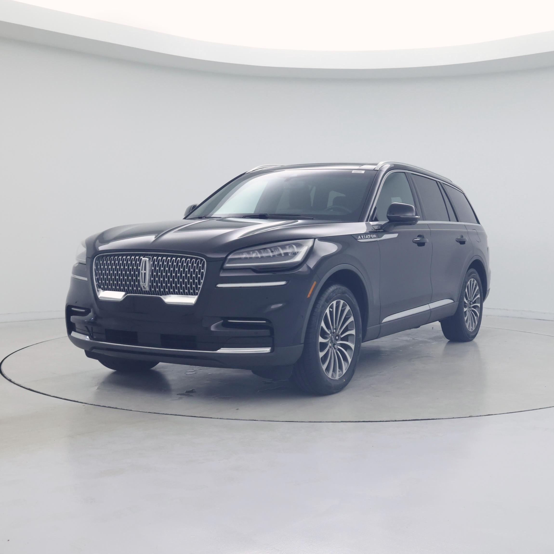 Thumbnail: 2023 Lincoln Aviator - 4