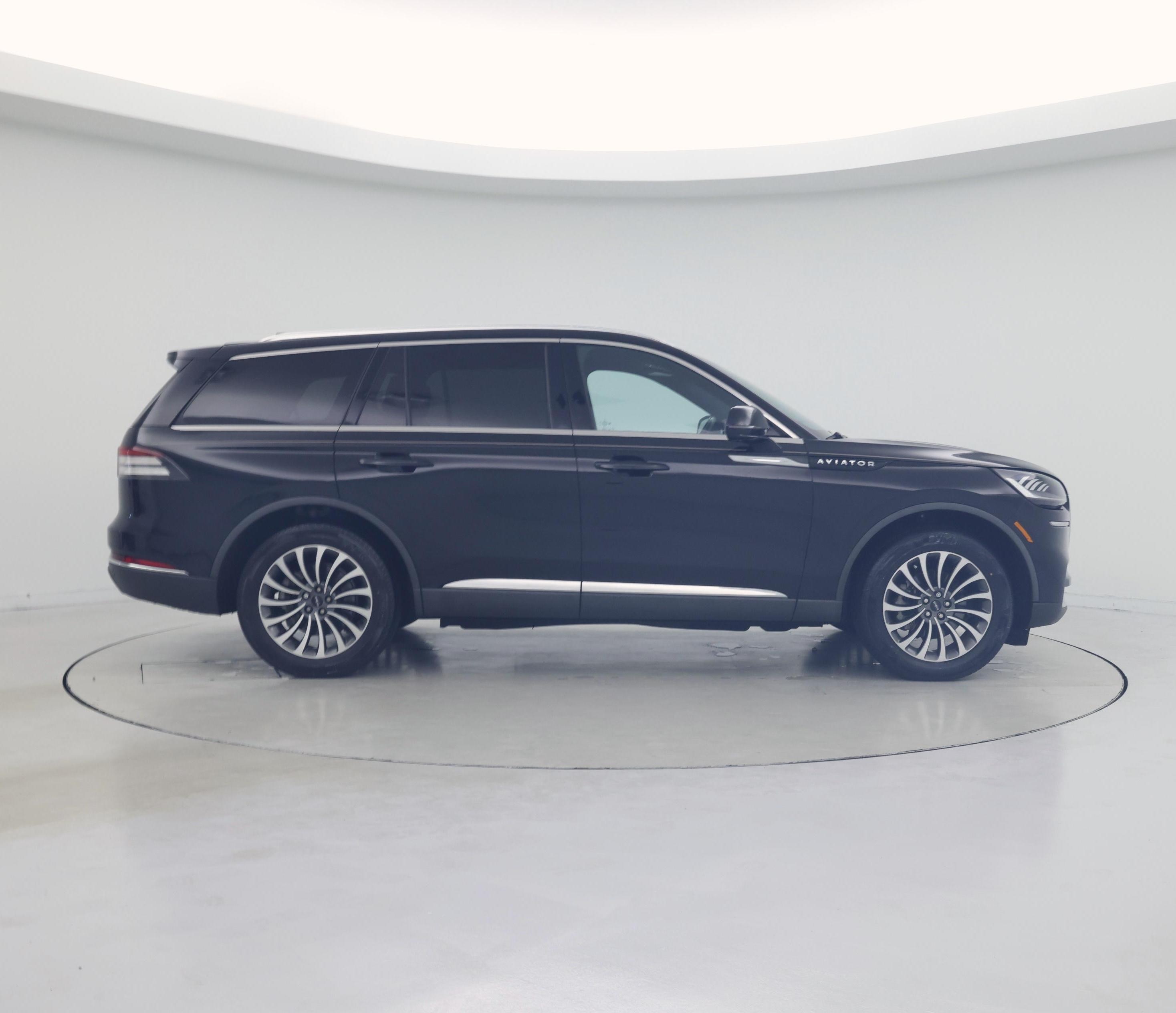 Thumbnail: 2023 Lincoln Aviator - 7
