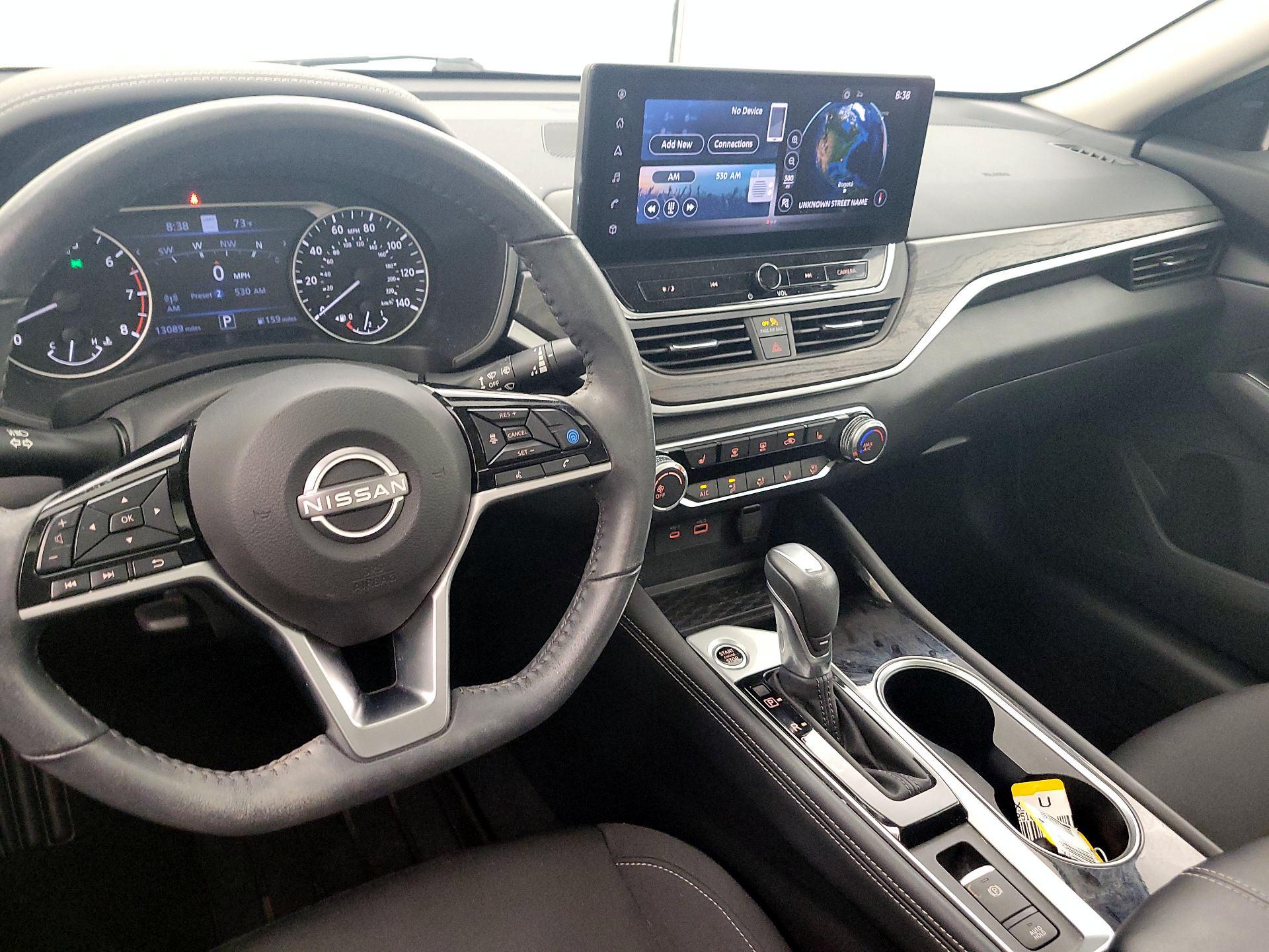 White 2023 Nissan Altima Sedan Front-Wheel Drive Automatic