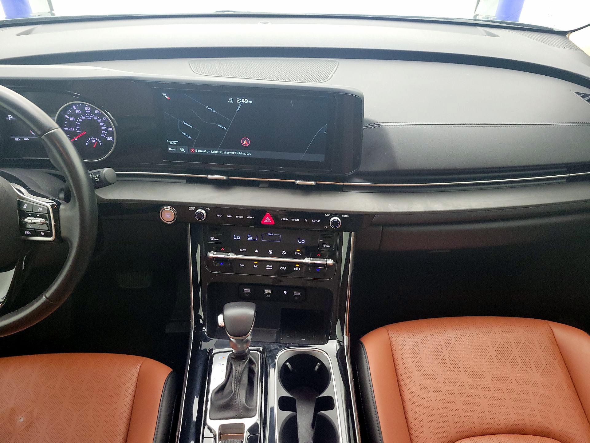 Thumbnail: 2022 Kia Carnival - 9