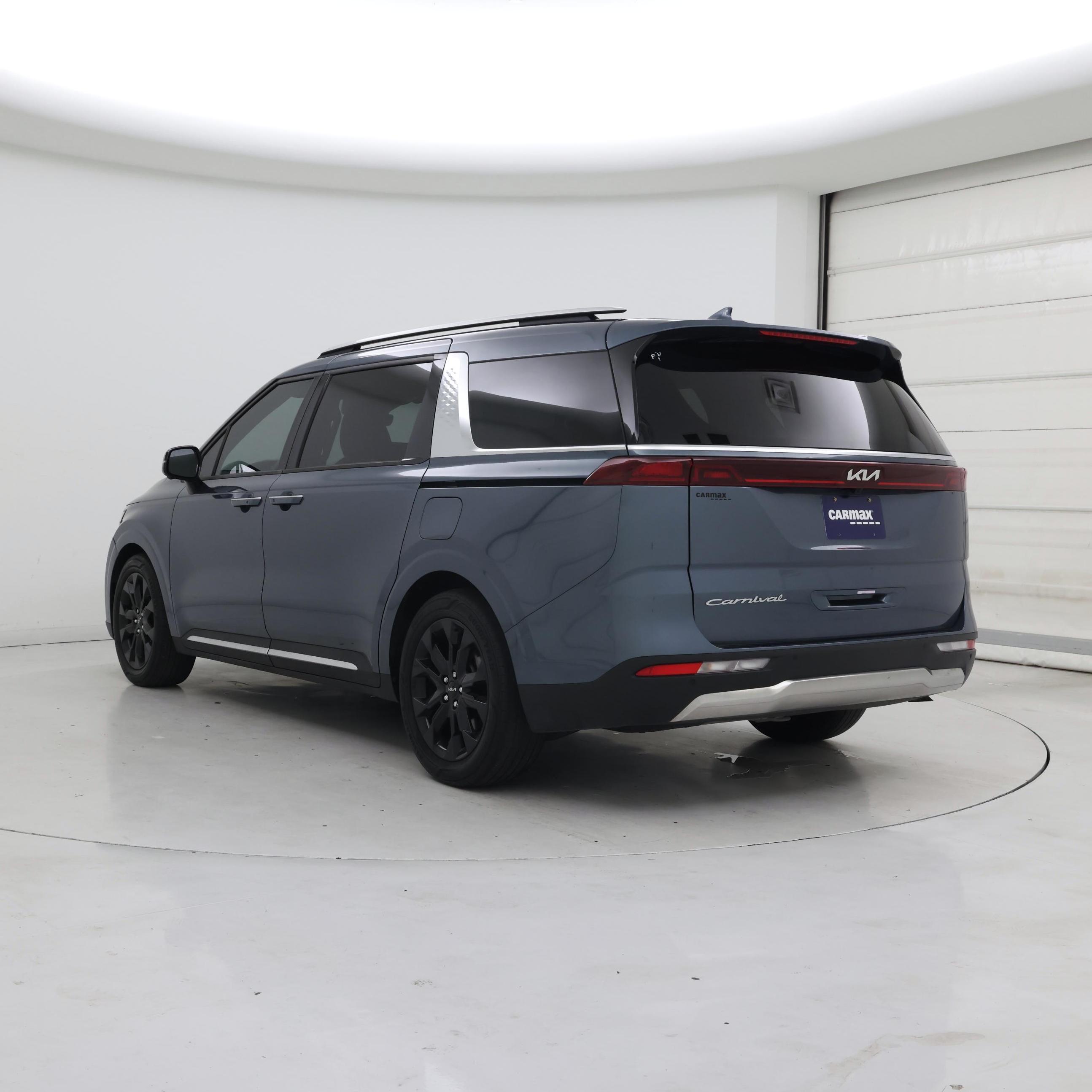Thumbnail: 2022 Kia Carnival - 2