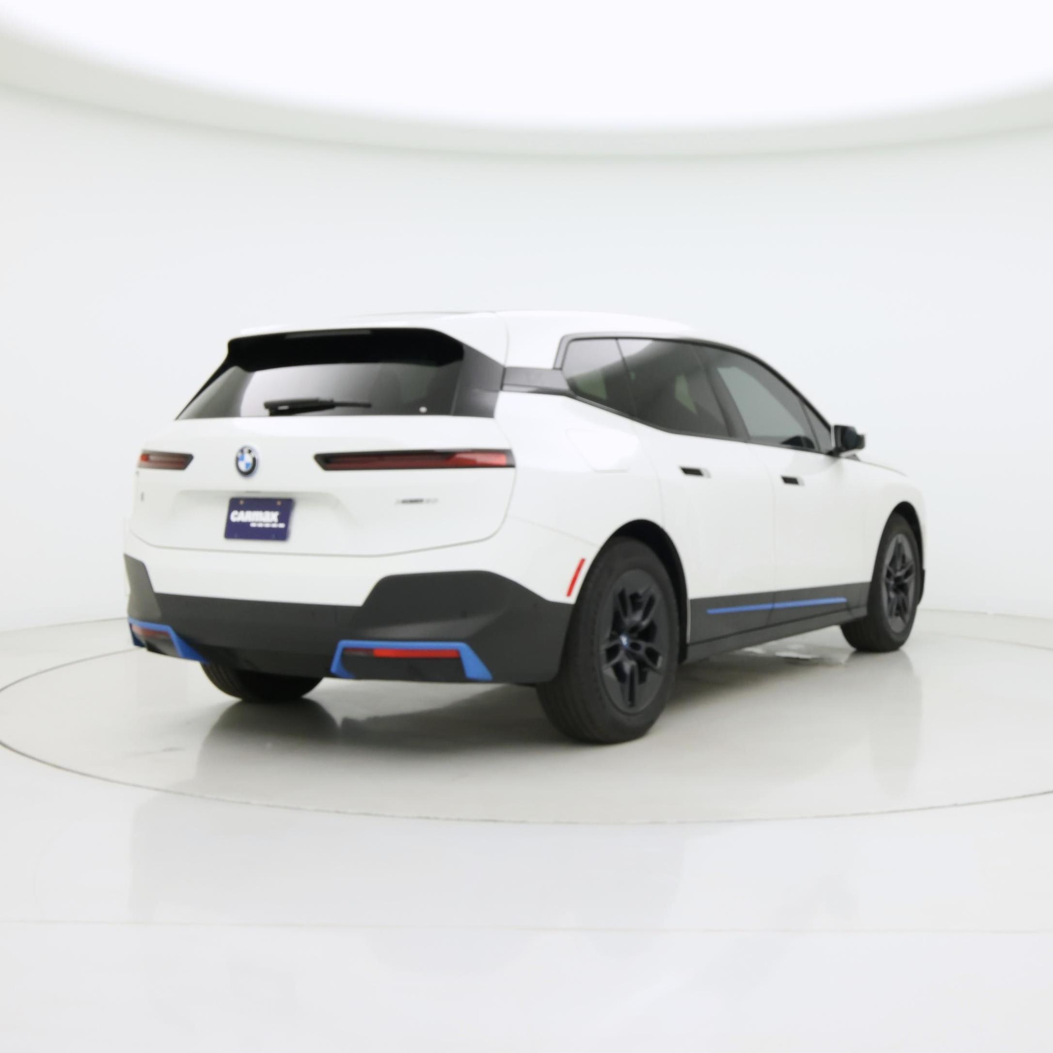 Thumbnail: 2023 BMW iX - 8