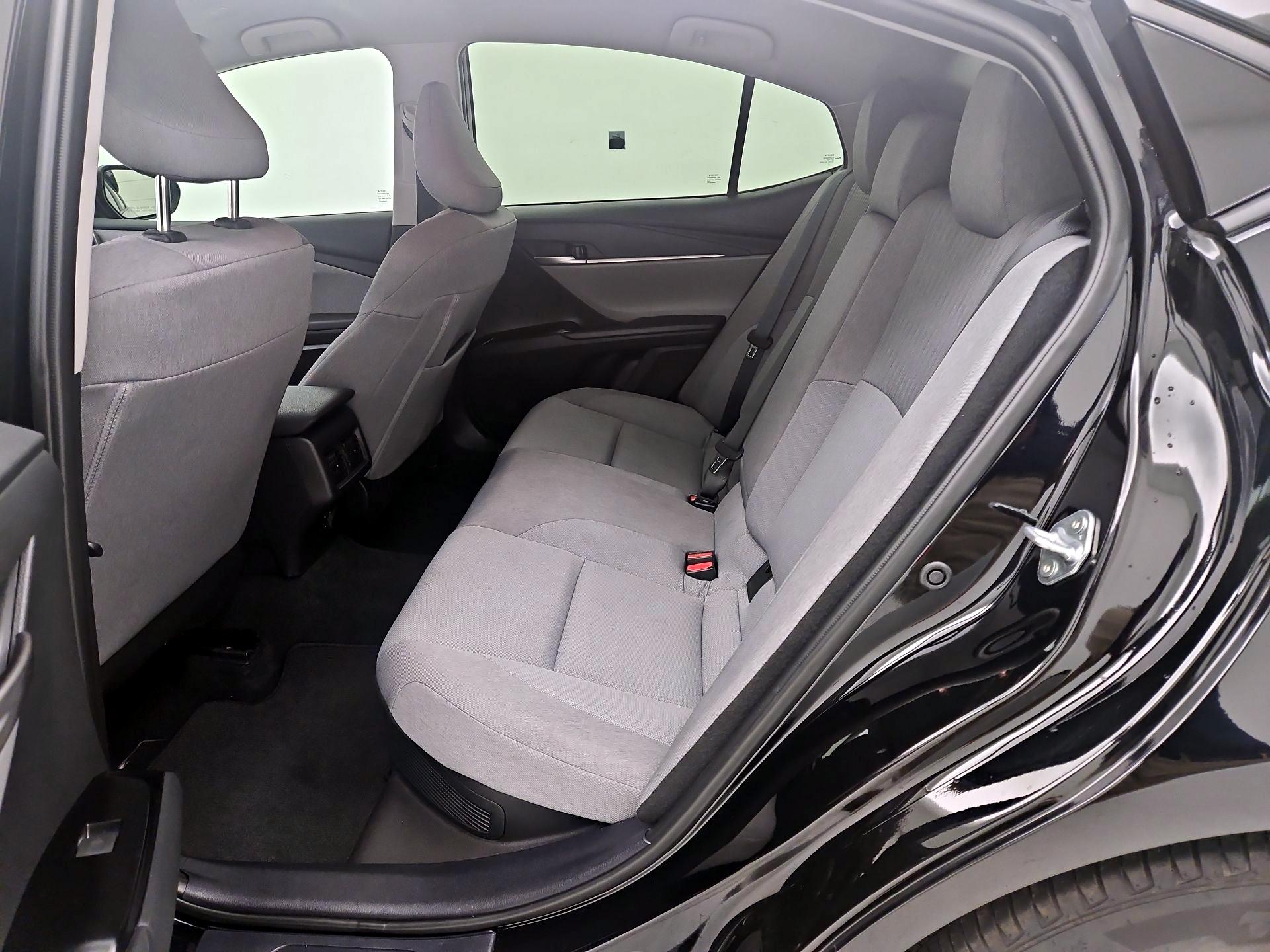 Thumbnail: 2025 Toyota Camry - 19