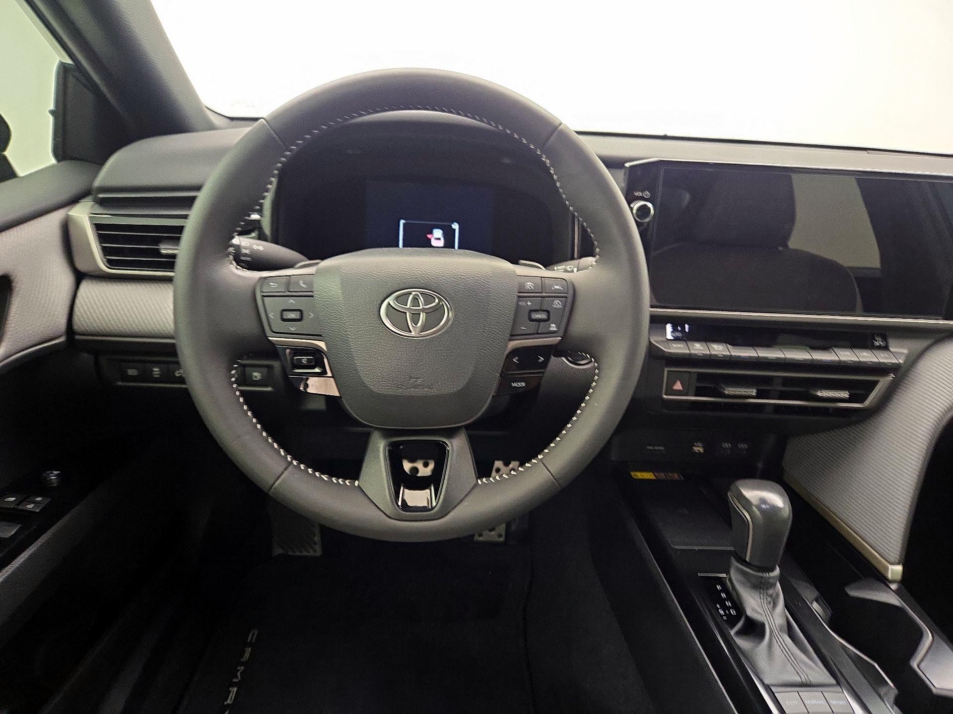 Thumbnail: 2025 Toyota Camry - 10