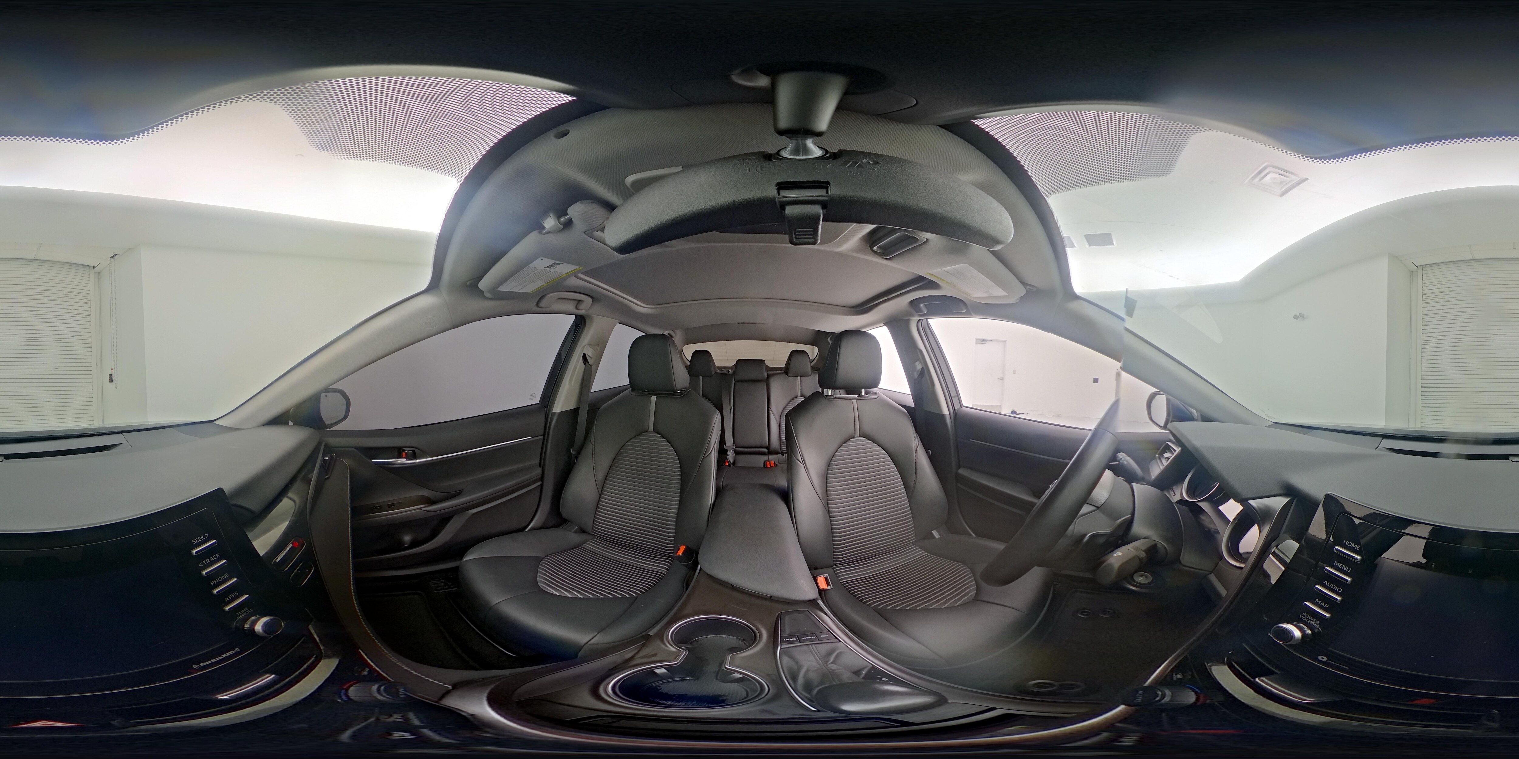2024 Toyota Camry SE - Photo 26