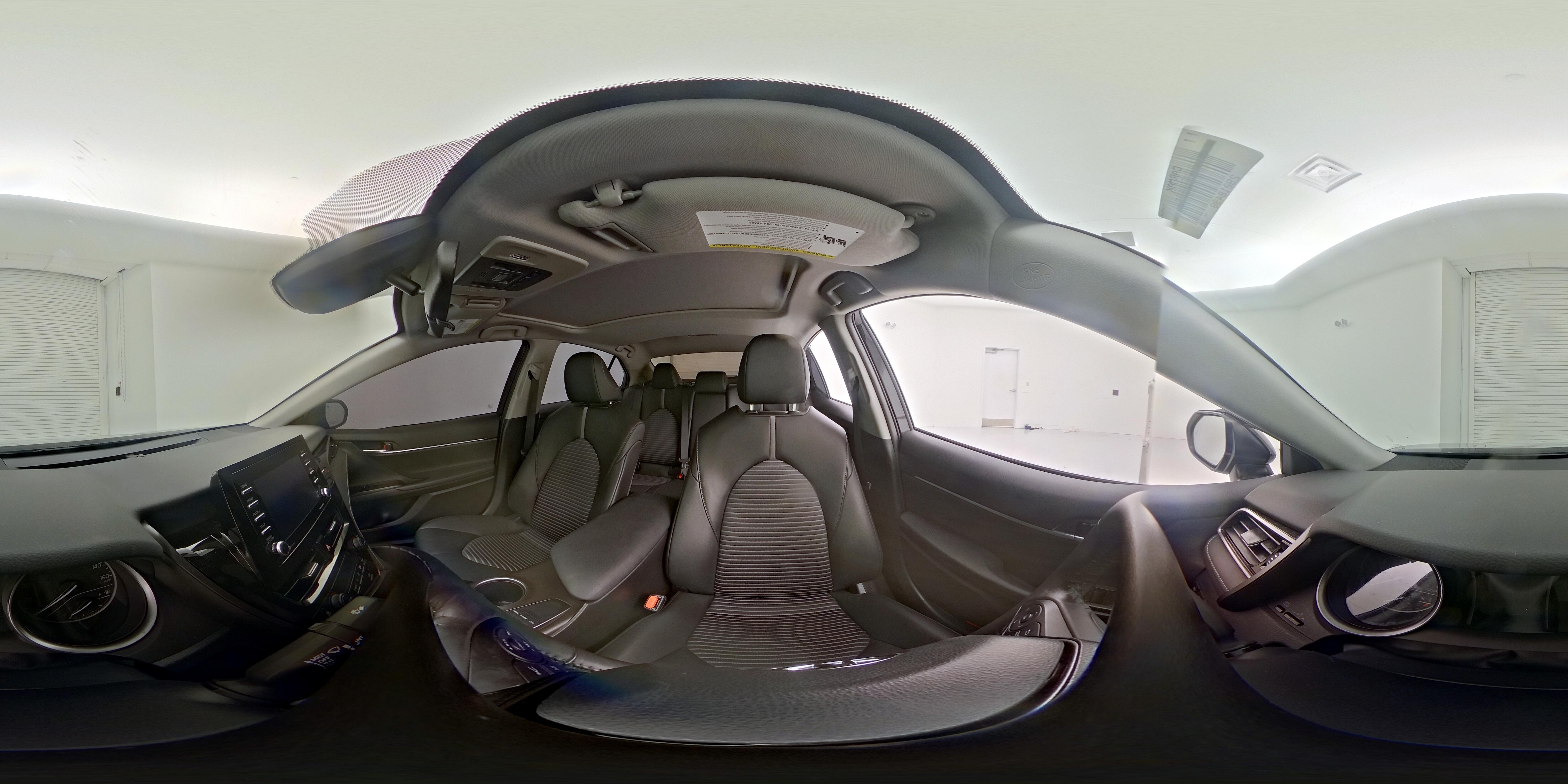2024 Toyota Camry SE - Photo 28
