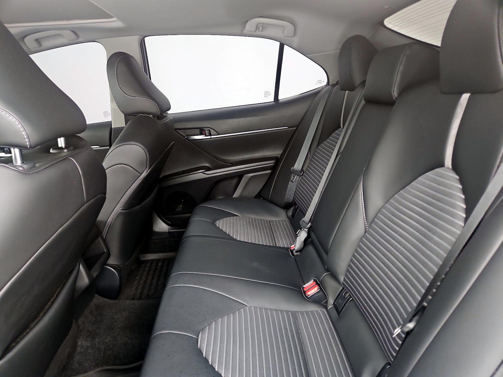 2024 Toyota Camry SE - Photo 22