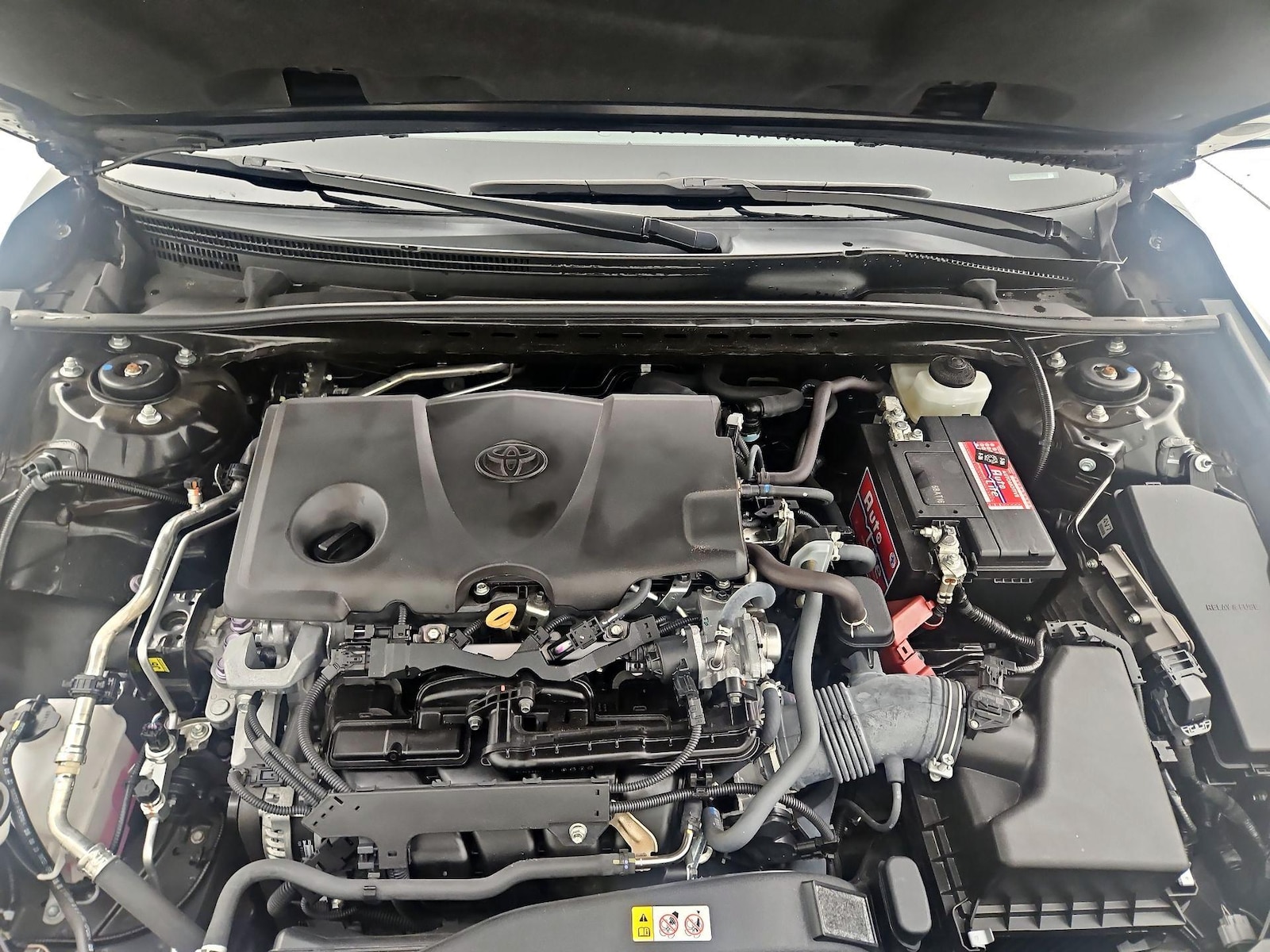 2024 Toyota Camry SE - Photo 24